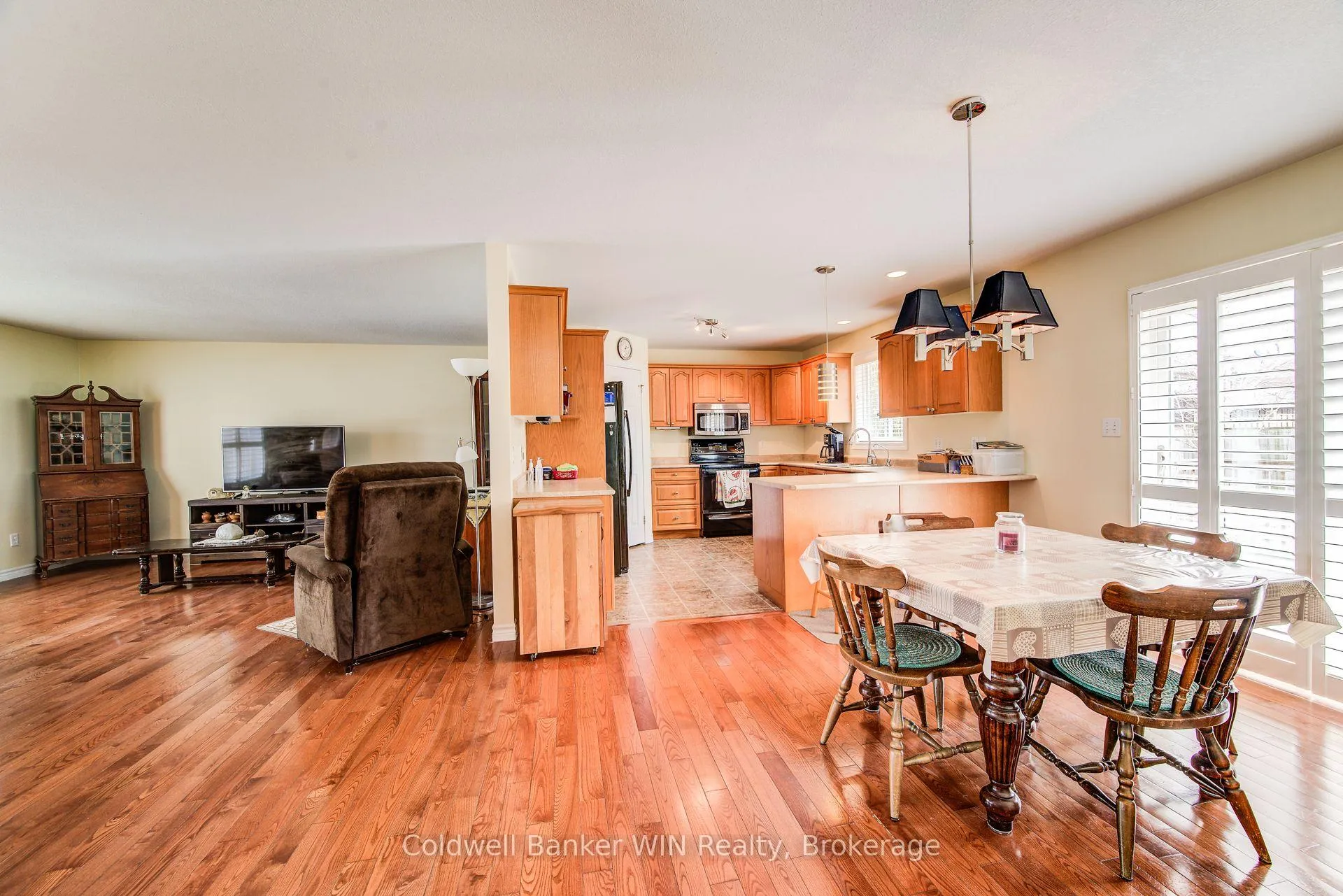 Photo 12 of 190 Sarah Road, Wellington North, Mount Forest — HOMEH