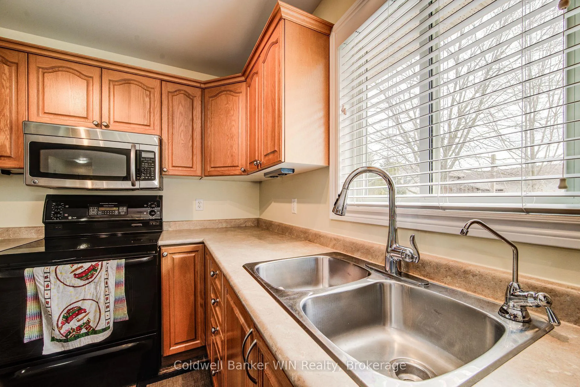 Photo 16 of 190 Sarah Road, Wellington North, Mount Forest — HOMEH