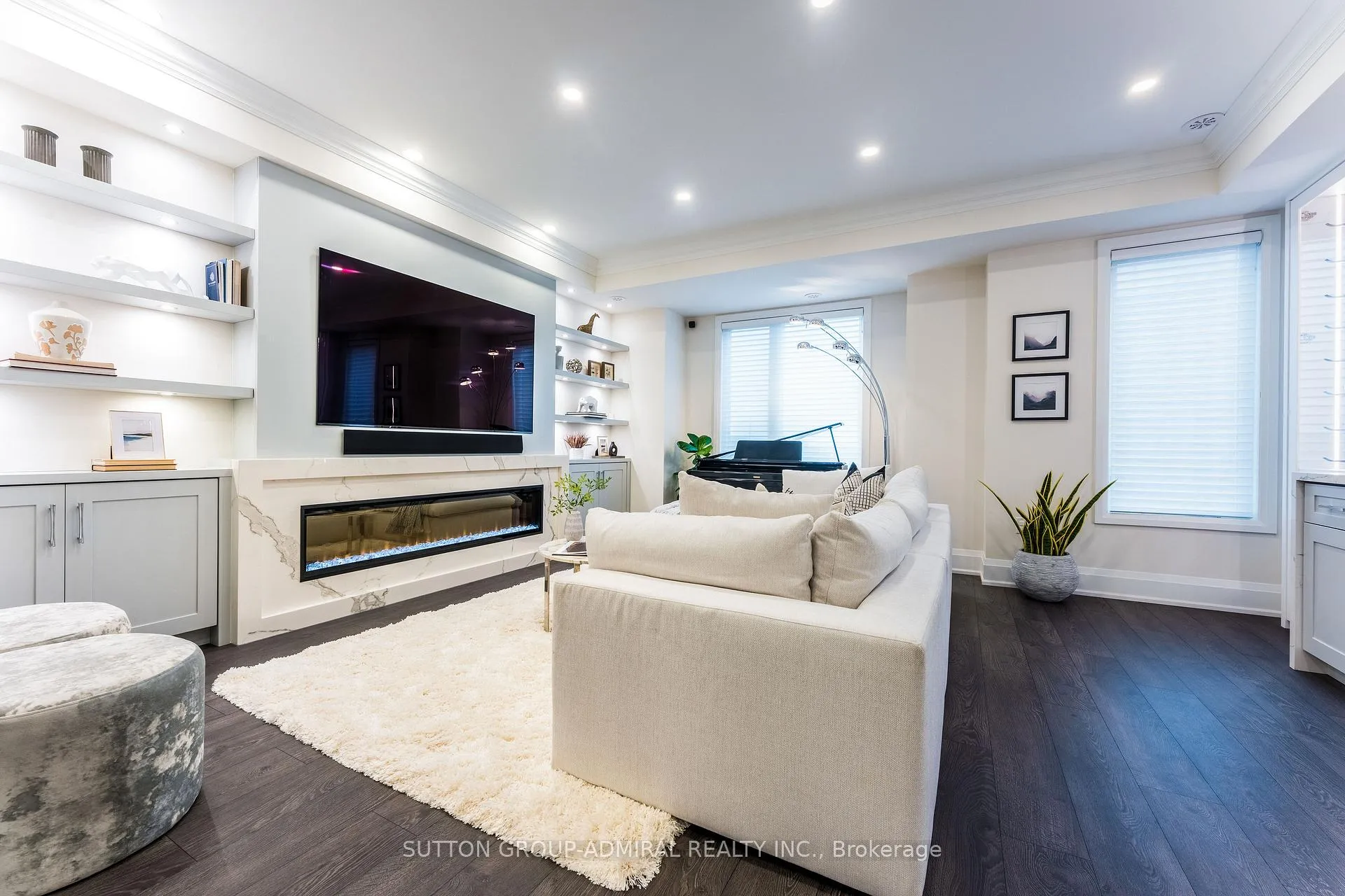 Photo 6 of 25 Cohen Way, Vaughan, Patterson — HOMEH