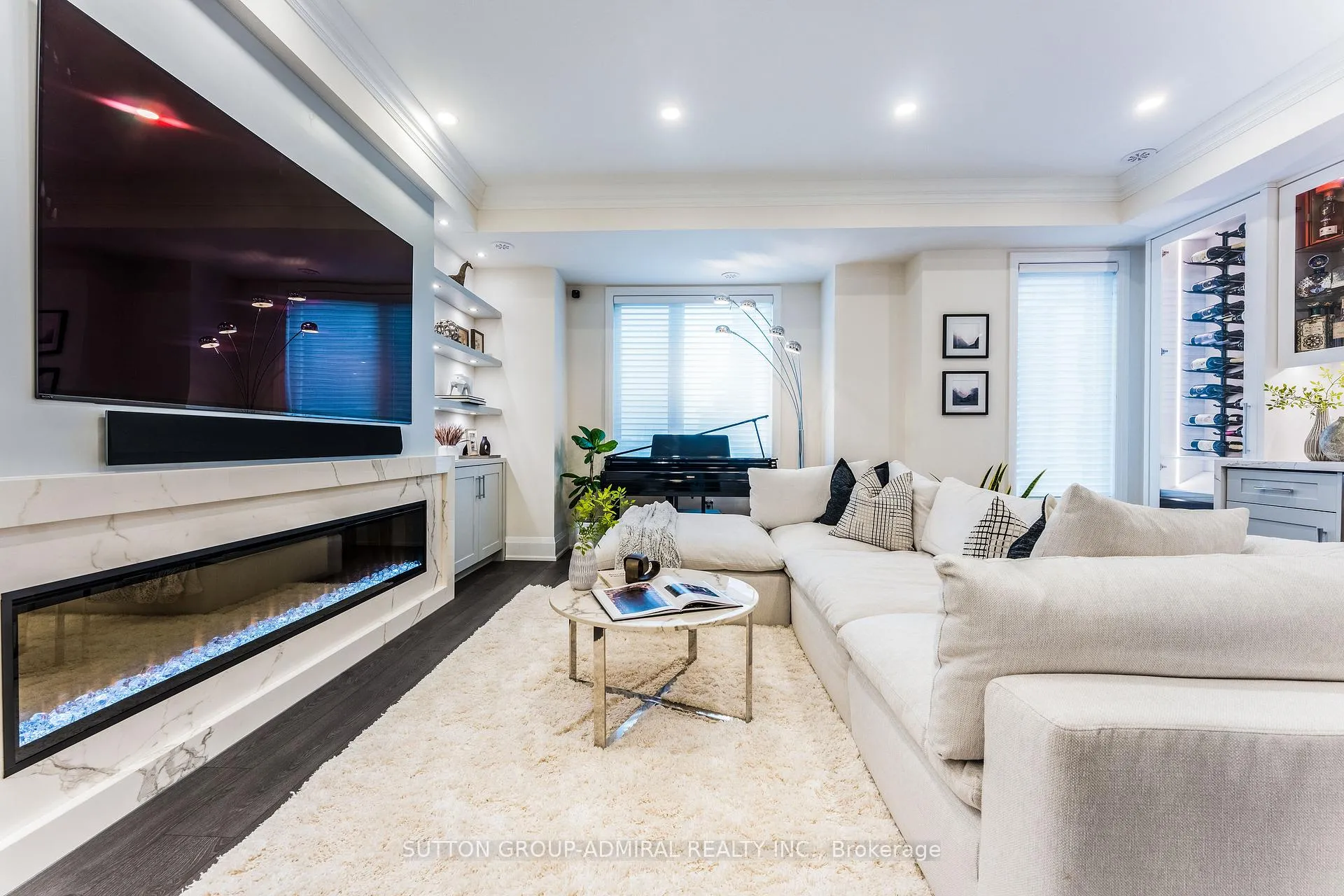 Photo 7 of 25 Cohen Way, Vaughan, Patterson — HOMEH