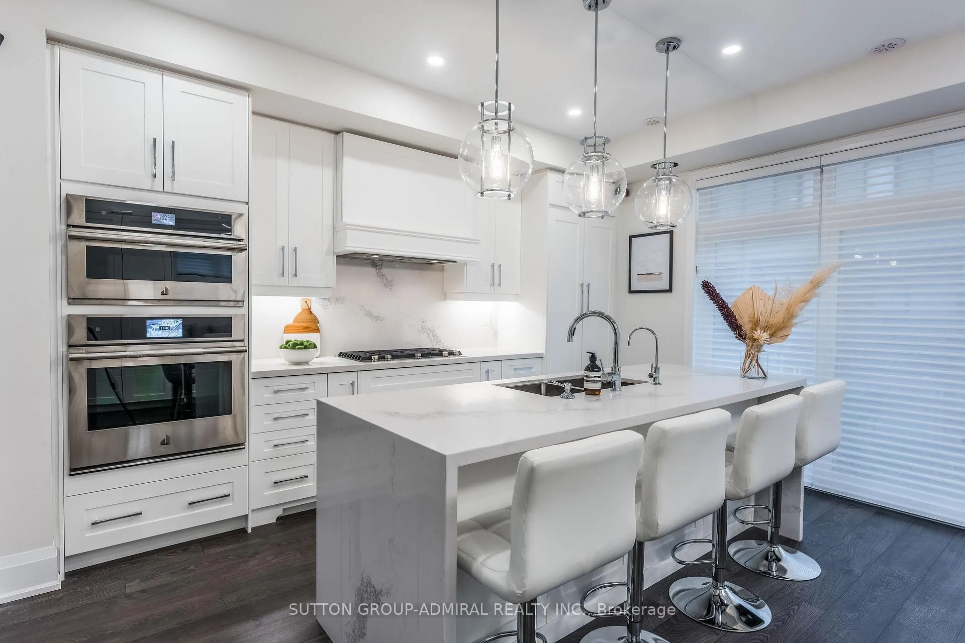 Photo 20 of 25 Cohen Way, Vaughan, Patterson — HOMEH
