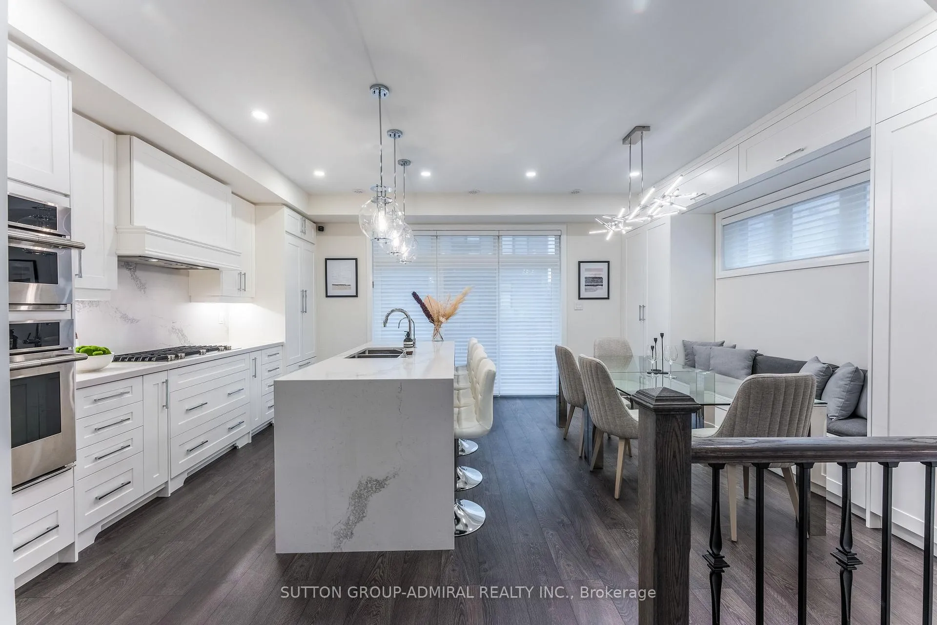 Photo 21 of 25 Cohen Way, Vaughan, Patterson — HOMEH