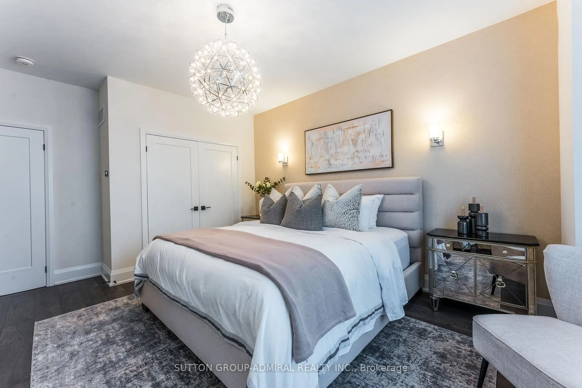 Photo 24 of 25 Cohen Way, Vaughan, Patterson — HOMEH