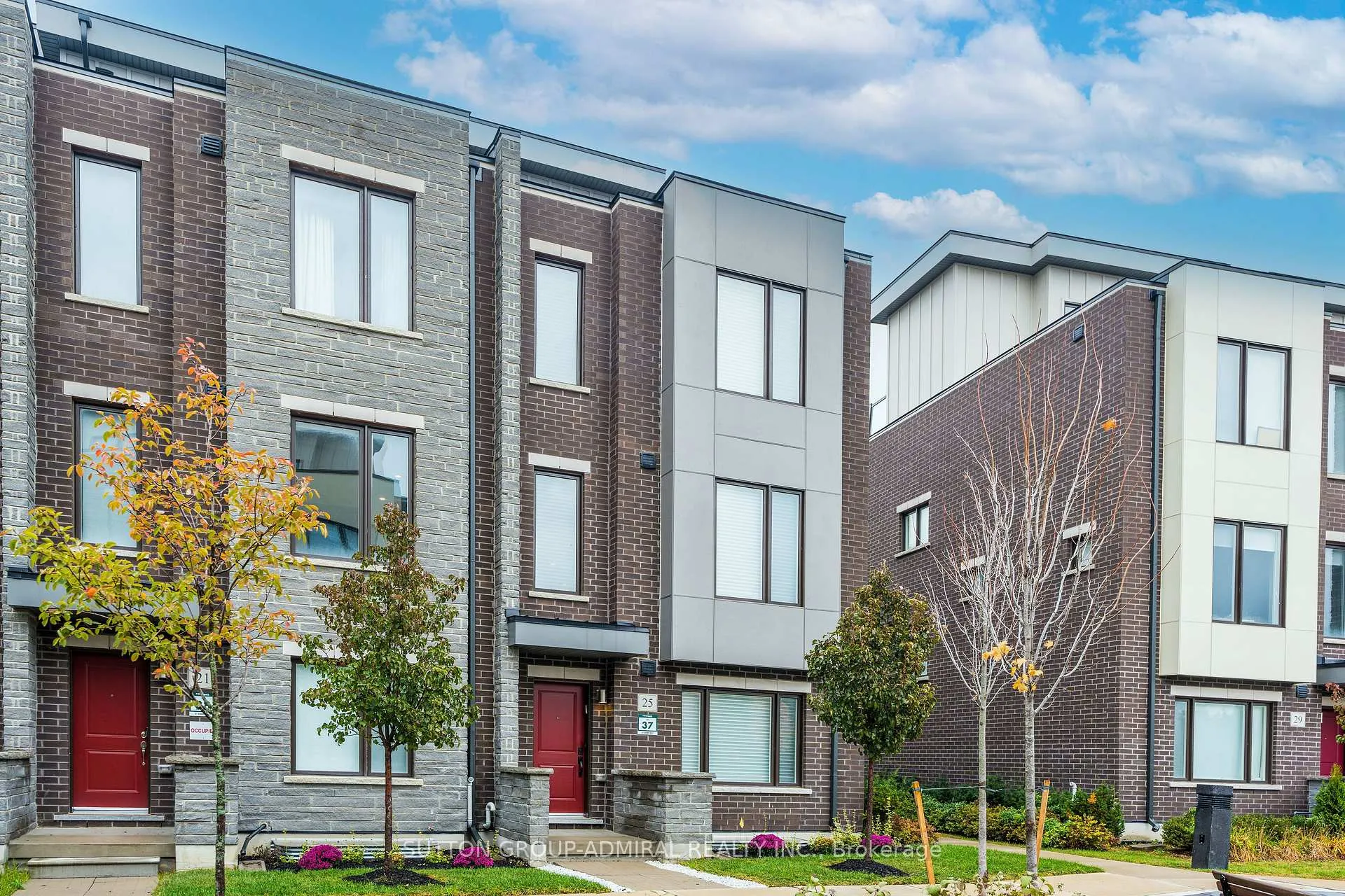 Photo 32 of 25 Cohen Way, Vaughan, Patterson — HOMEH