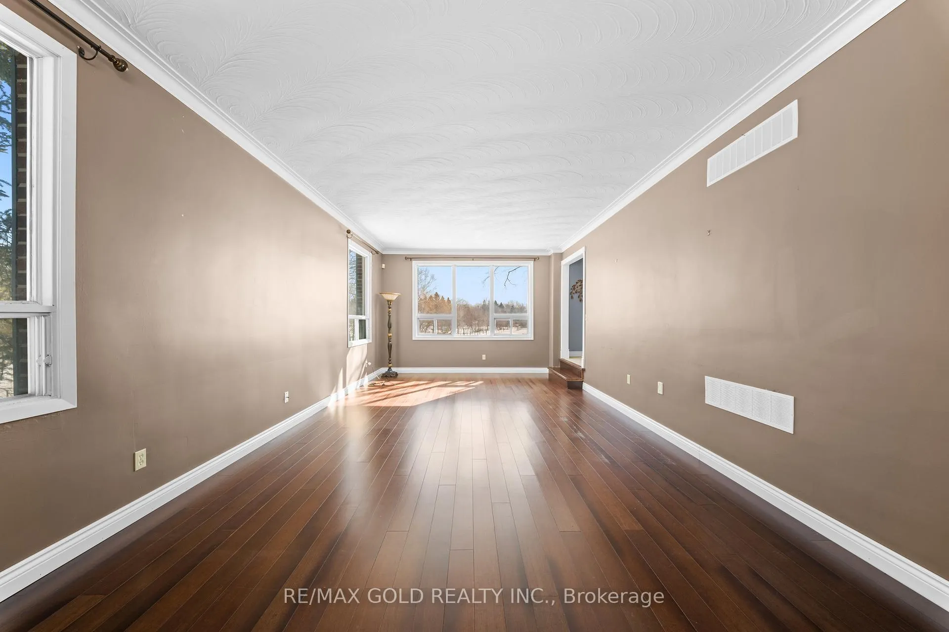 Photo 15 of 14 Birchview Drive, Caledon, Rural Caledon — HOMEH