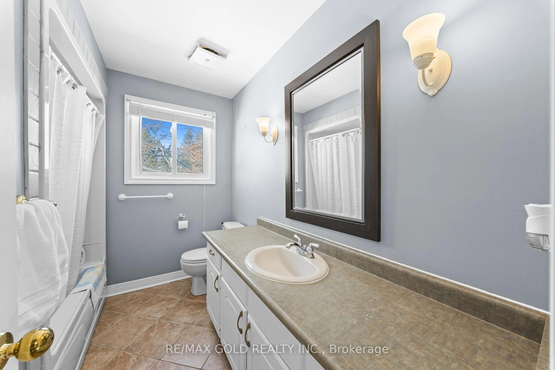Photo 41 of 14 Birchview Drive, Caledon, Rural Caledon — HOMEH