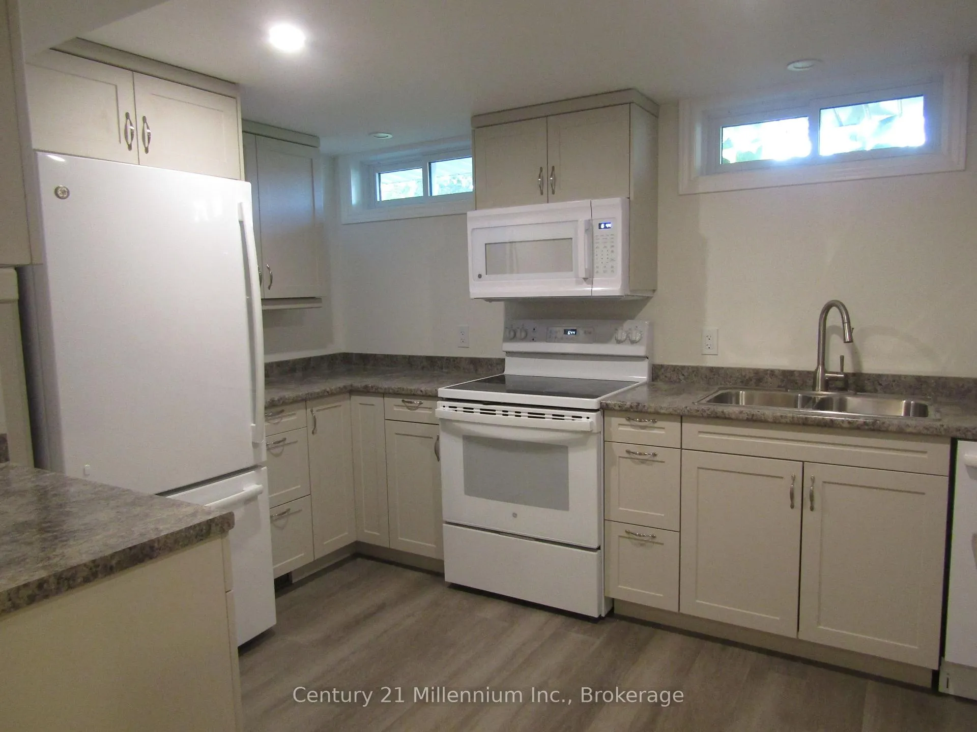 Photo 6 of Unit 2, 368 Princes Street S, Kincardine — HOMEH