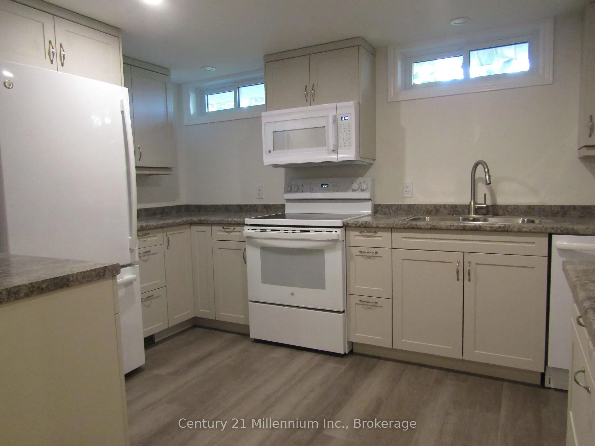 Photo 7 of Unit 2, 368 Princes Street S, Kincardine — HOMEH