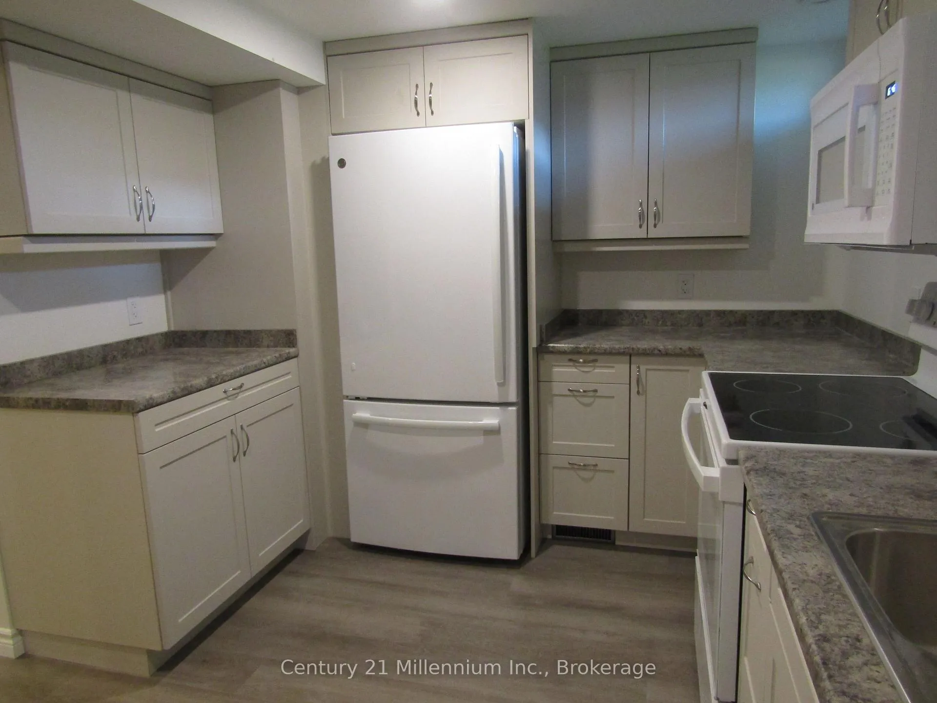 Photo 8 of Unit 2, 368 Princes Street S, Kincardine — HOMEH