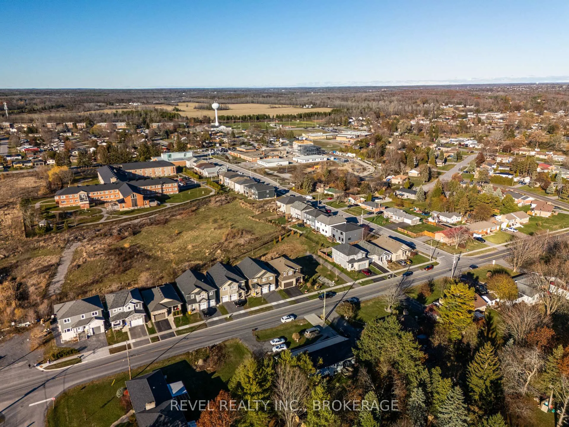 Photo 7 of 00 Manitou Crescent, Loyalist, Amherstview — HOMEH