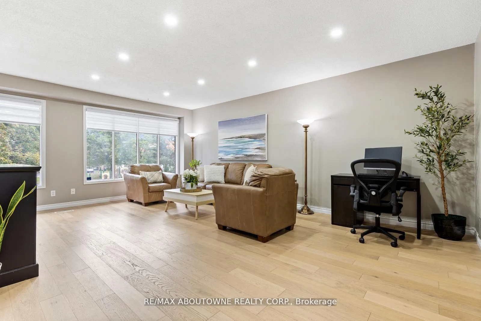 Photo 5 of Unit 48, 49 Cedarwoods Crescent, Kitchener, Vanier - Kitchener — HOMEH