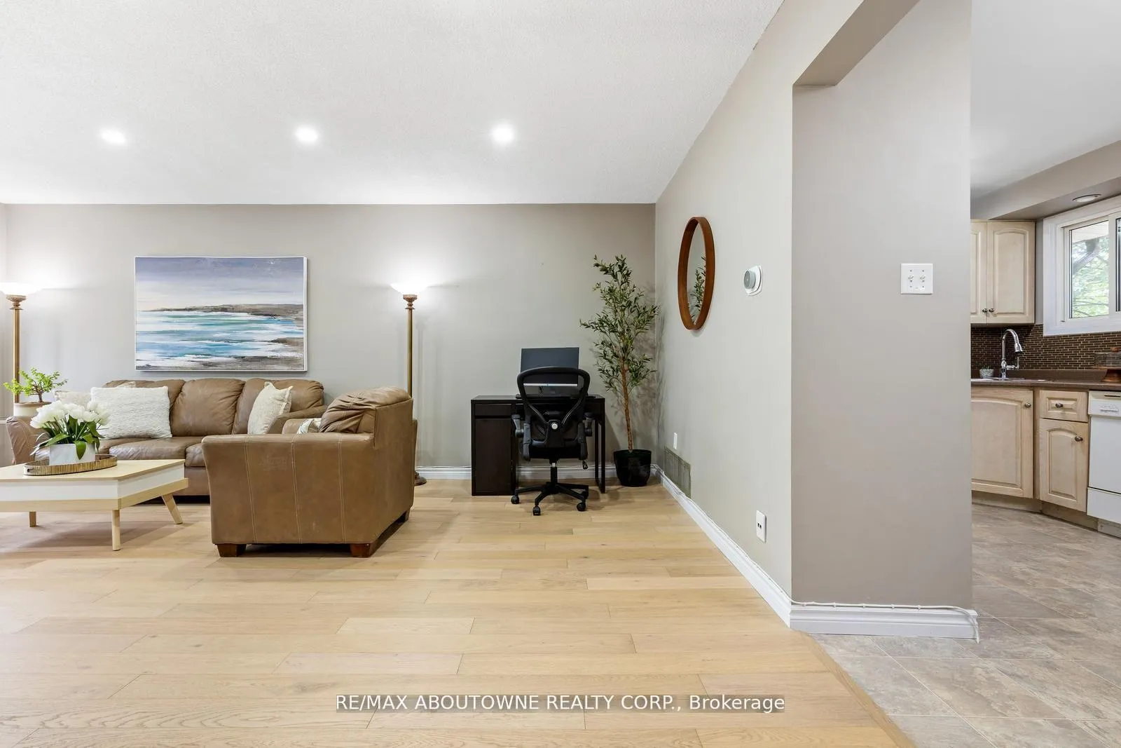 Photo 6 of Unit 48, 49 Cedarwoods Crescent, Kitchener, Vanier - Kitchener — HOMEH