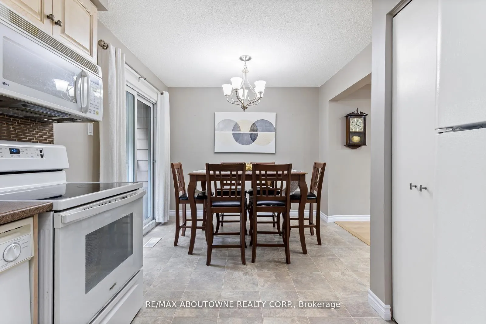 Photo 12 of Unit 48, 49 Cedarwoods Crescent, Kitchener, Vanier - Kitchener — HOMEH
