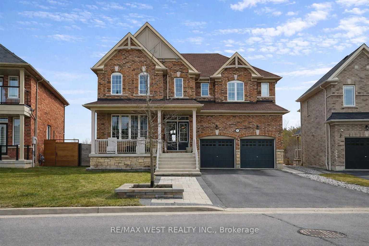 Photo 1 of 23 Webb Trail, New Tecumseth, Tottenham — HOMEH