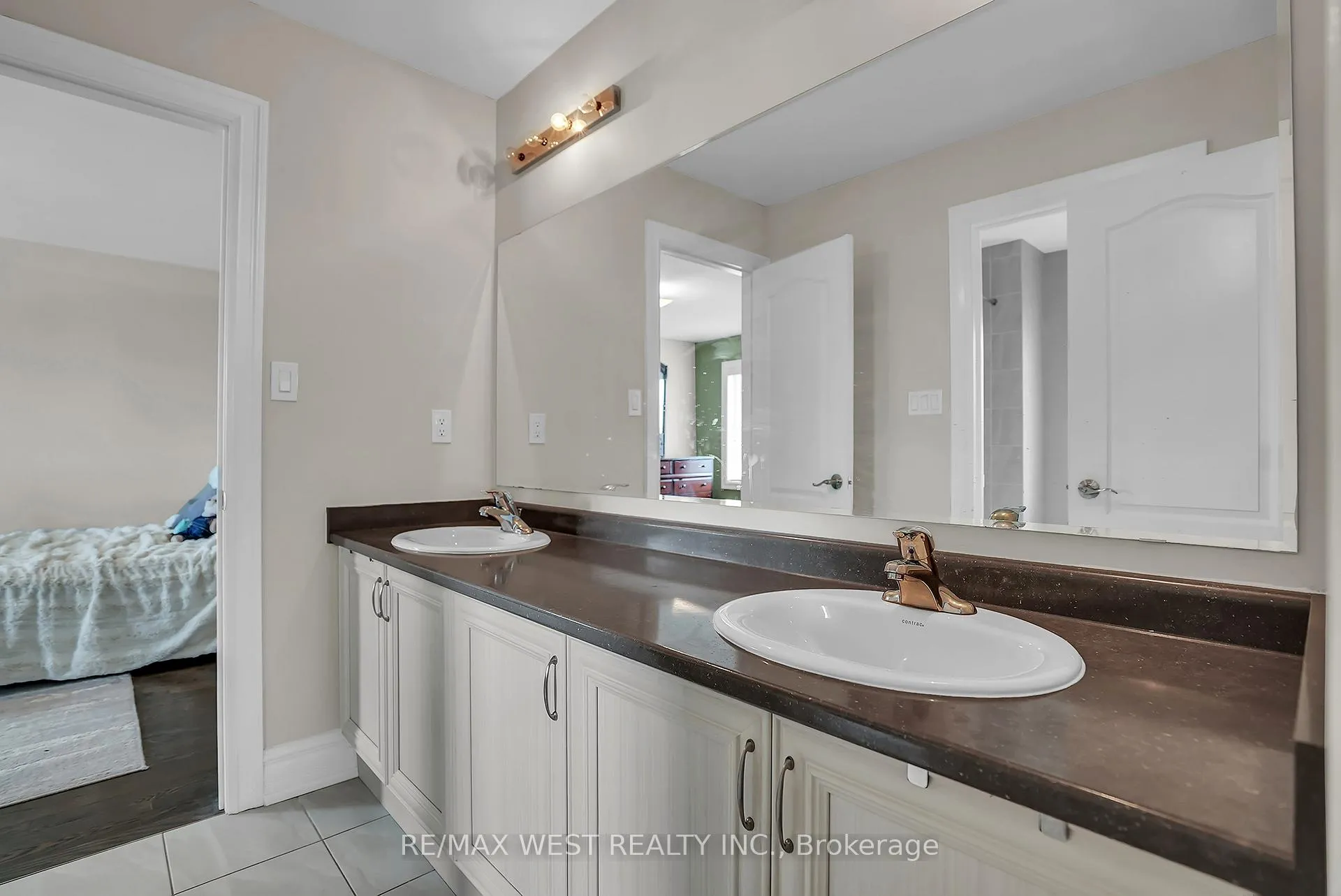 Photo 11 of 23 Webb Trail, New Tecumseth, Tottenham — HOMEH