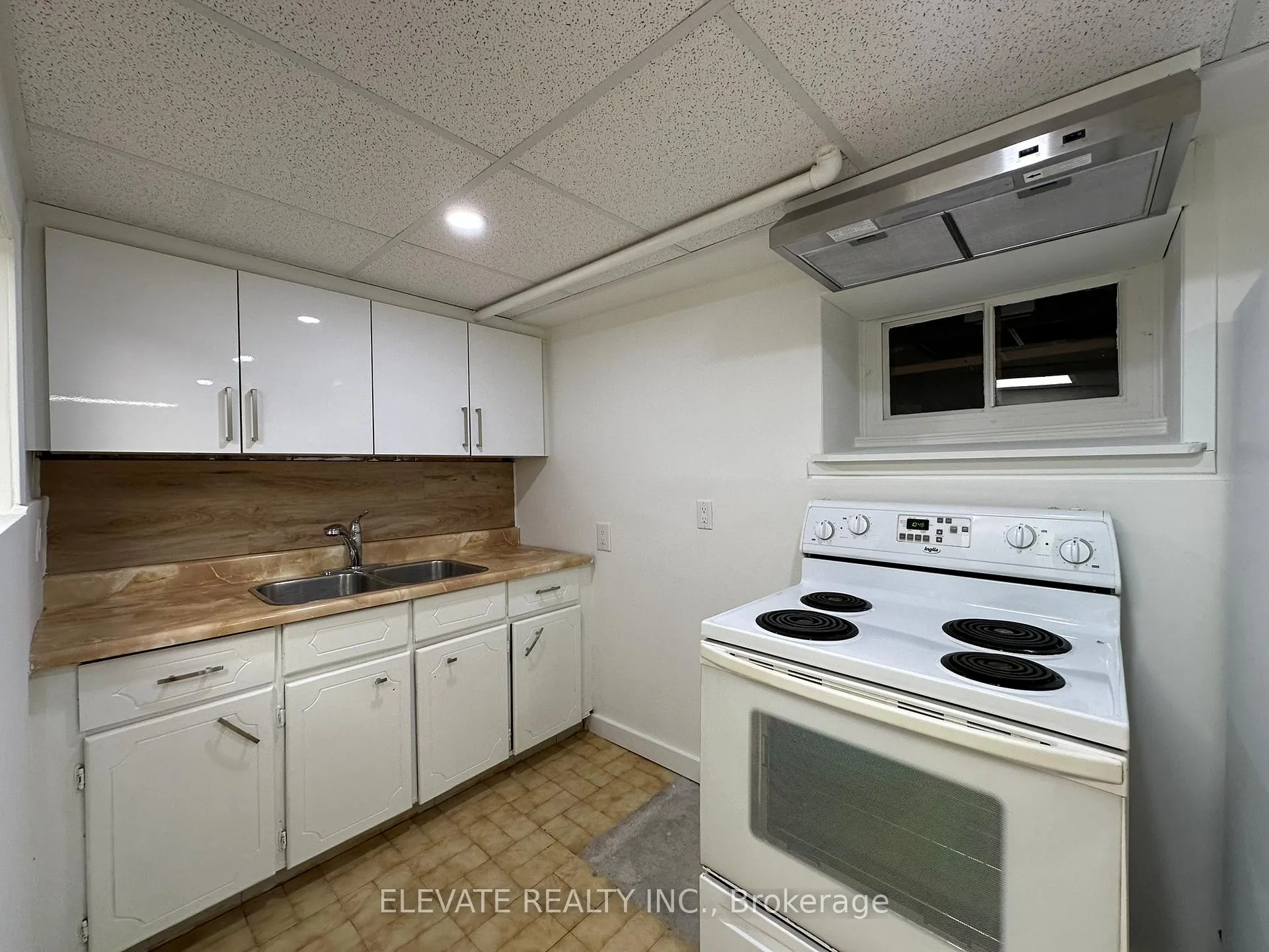 Photo 5 of Unit Bsmt, 63 Garden Avenue, Toronto, Roncesvalles — HOMEH