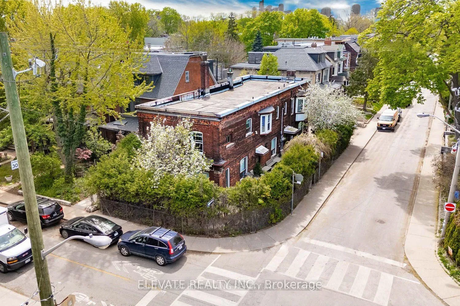 Photo 14 of Unit Bsmt, 63 Garden Avenue, Toronto, Roncesvalles — HOMEH