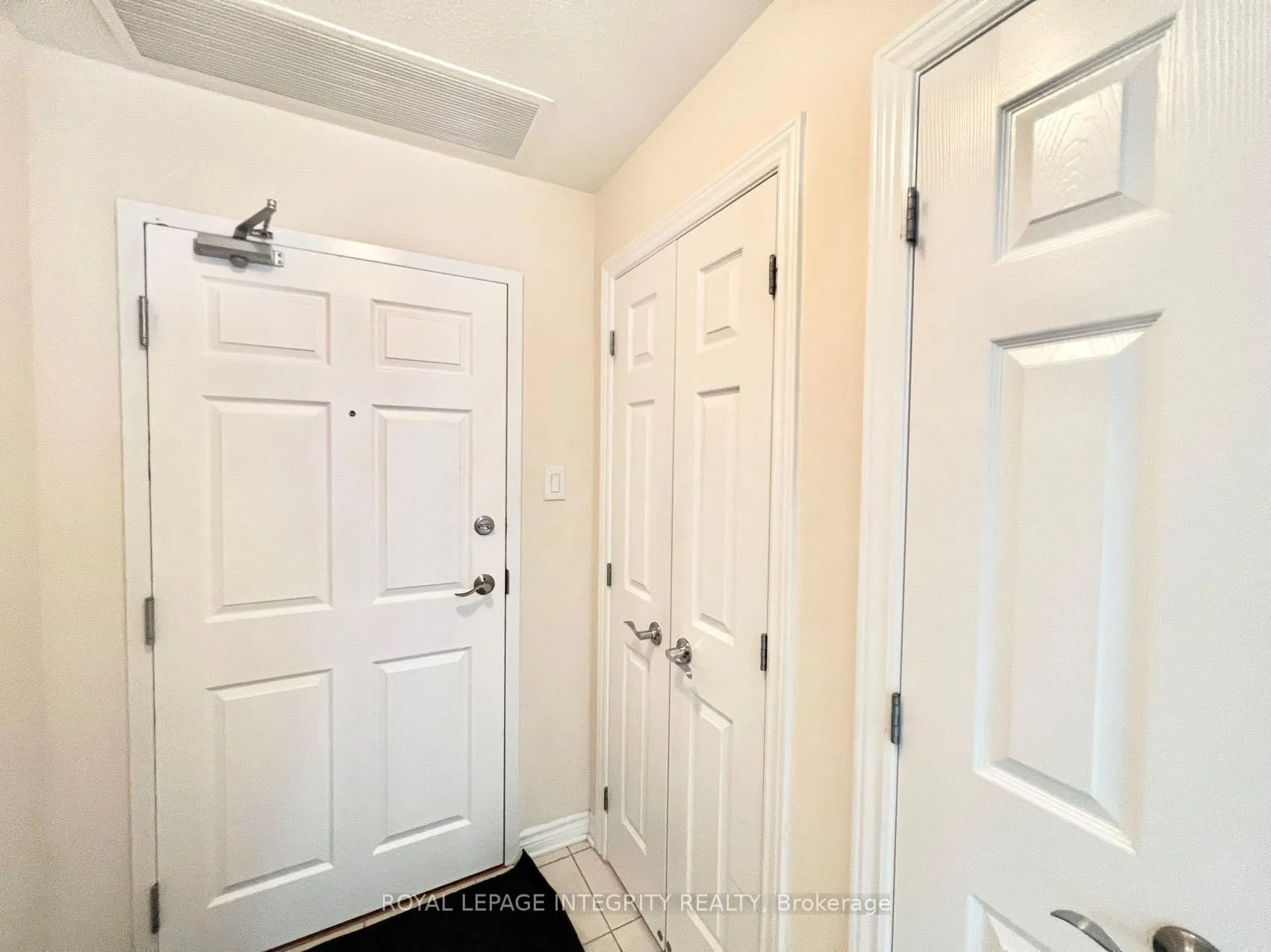 Photo 5 of Unit 101, 160 Guelph Private, Ottawa, Kanata - Kanata Lakes/Heritage Hills — HOMEH