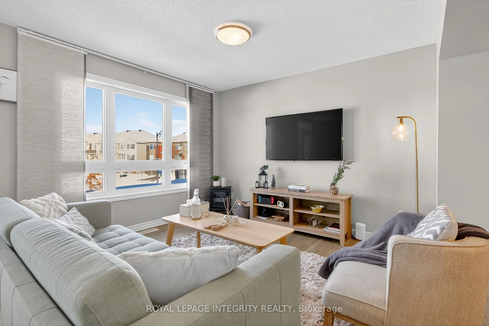 Photo 5 of 64 Feathertop Lane, Ottawa, Kanata - Emerald Meadows/Trailwest — HOMEH