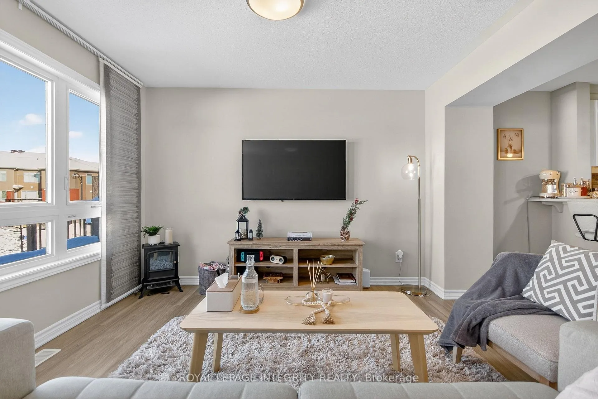 Photo 6 of 64 Feathertop Lane, Ottawa, Kanata - Emerald Meadows/Trailwest — HOMEH