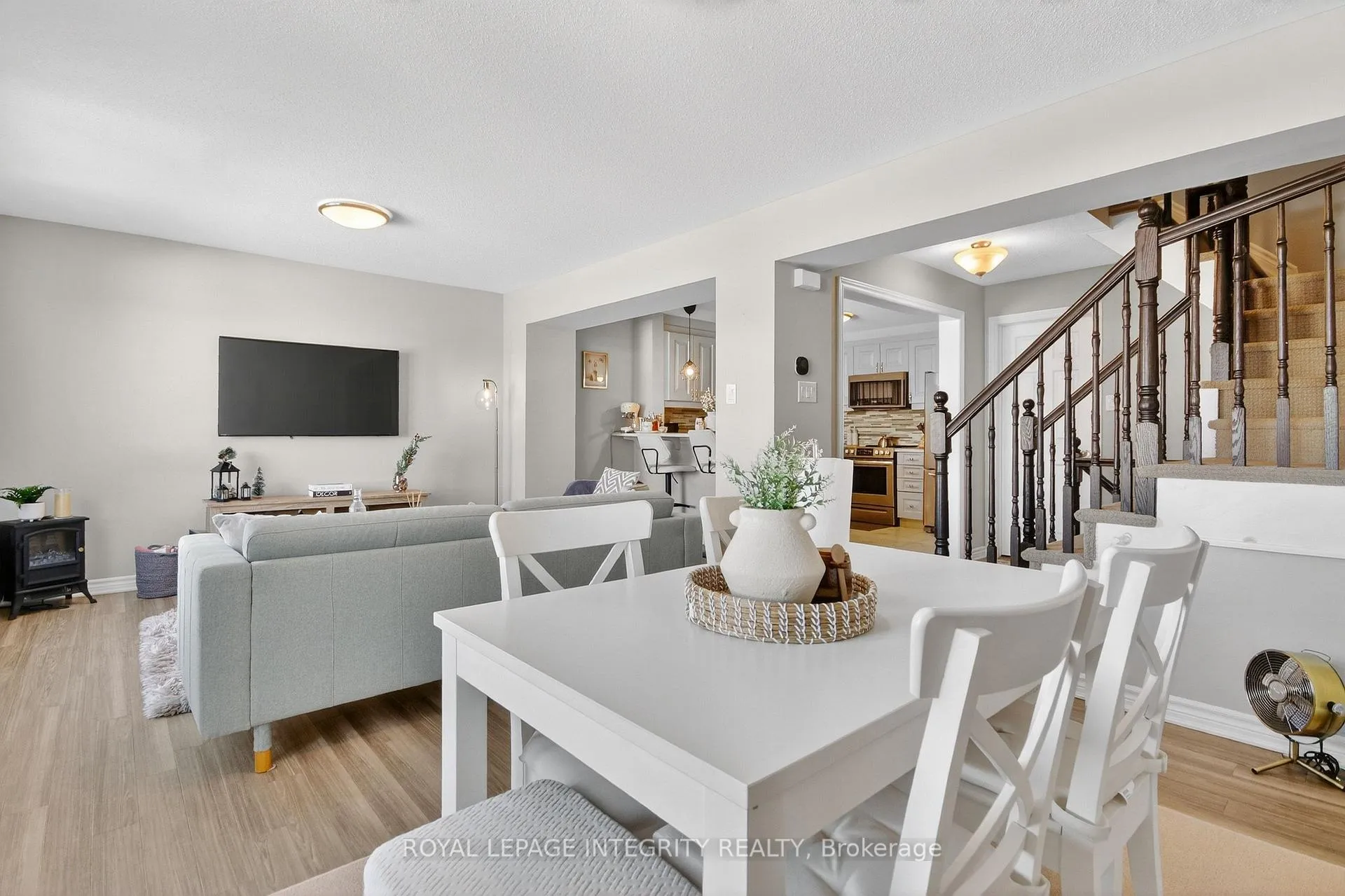 Photo 11 of 64 Feathertop Lane, Ottawa, Kanata - Emerald Meadows/Trailwest — HOMEH