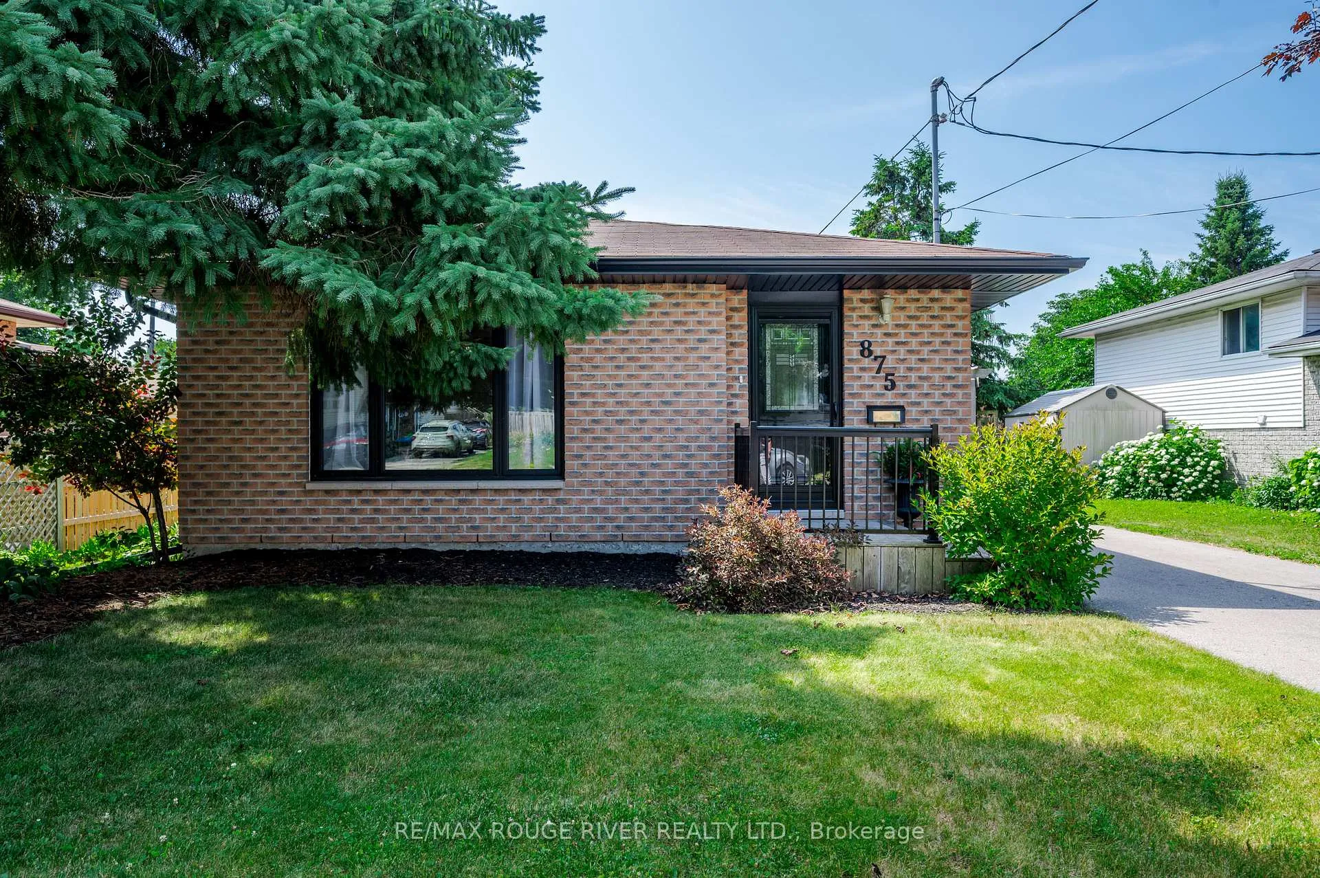 Photo 2 of 875 Westwood Crescent, Cobourg — HOMEH