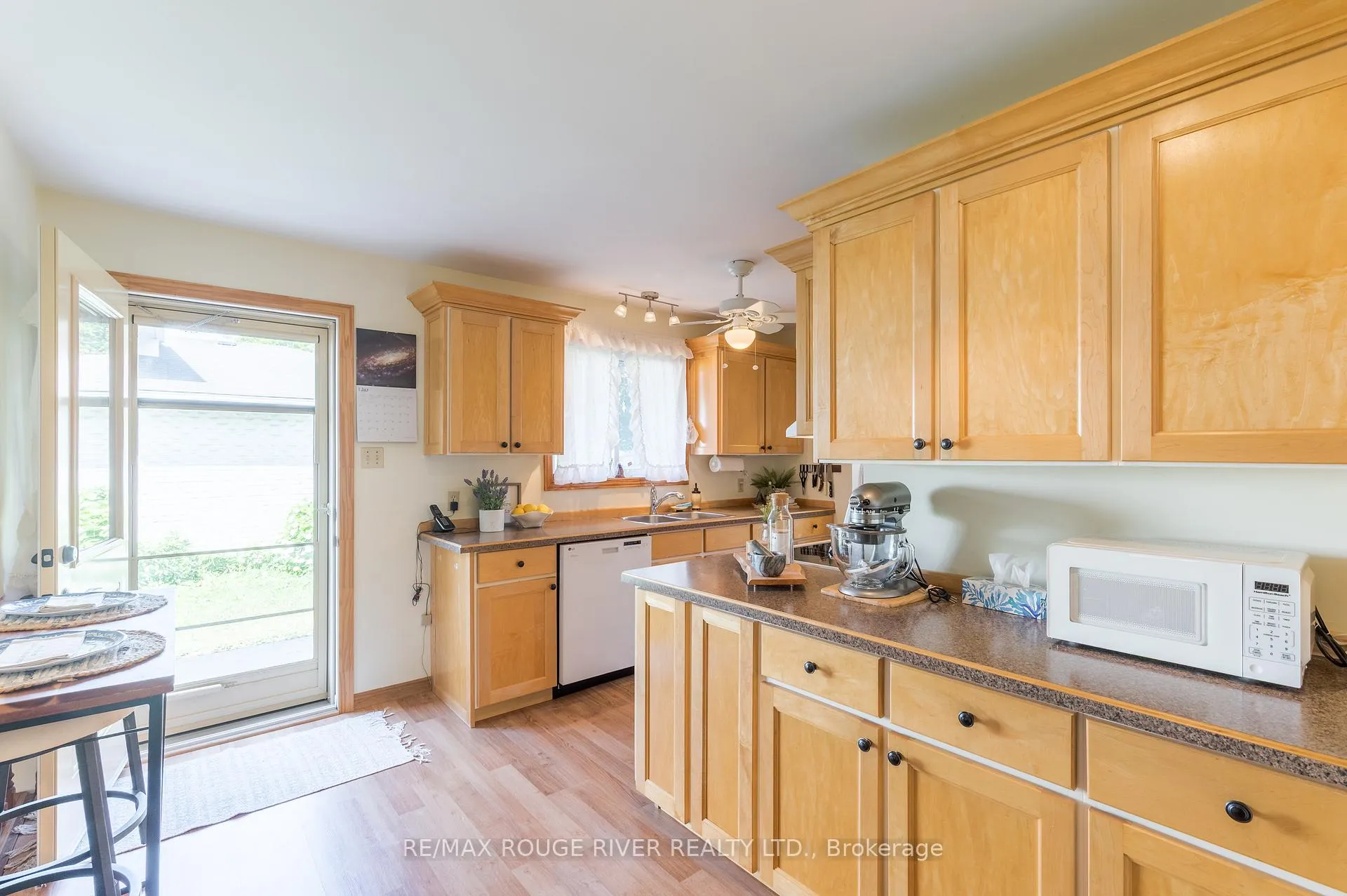 Photo 8 of 875 Westwood Crescent, Cobourg — HOMEH