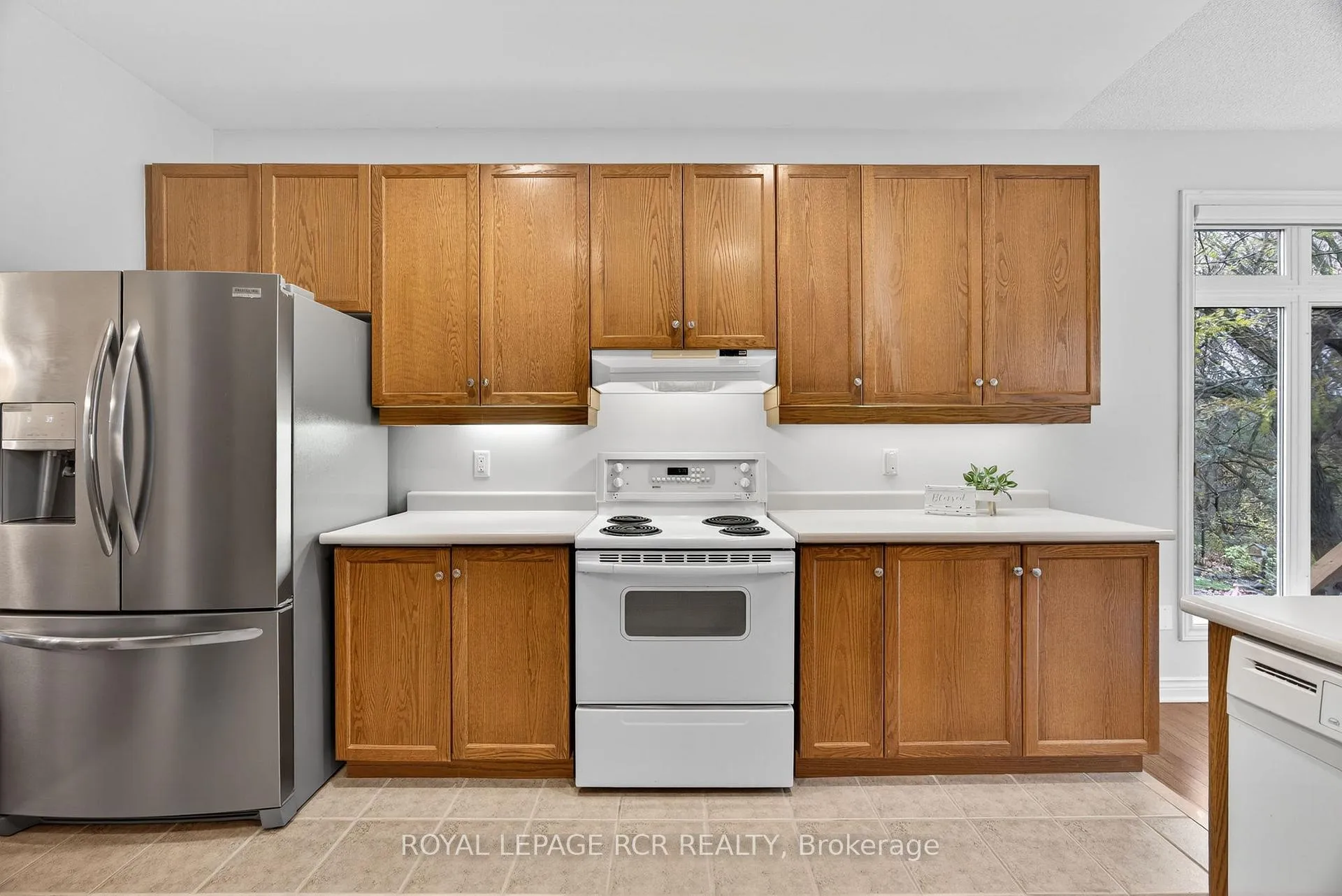 Photo 12 of 932 Shadrach Drive, Newmarket, Stonehaven-Wyndham — HOMEH