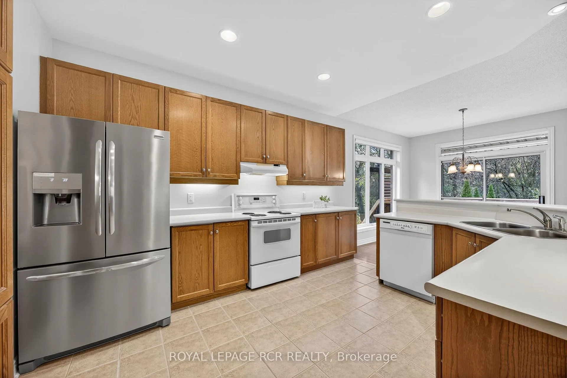 Photo 13 of 932 Shadrach Drive, Newmarket, Stonehaven-Wyndham — HOMEH