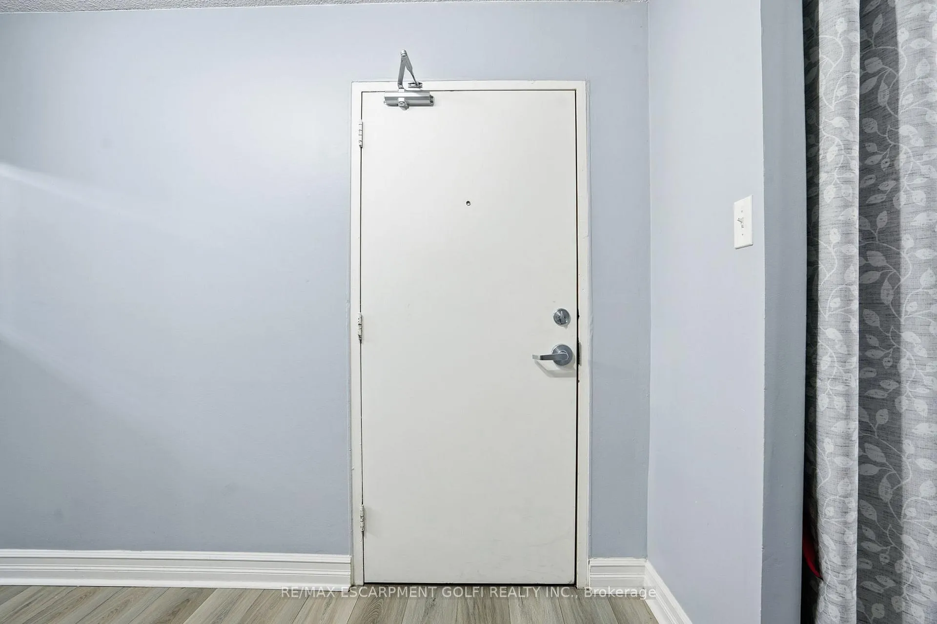 Photo 4 of Unit 108, 242 Oakdale Avenue, St. Catharines, Oakdale — HOMEH