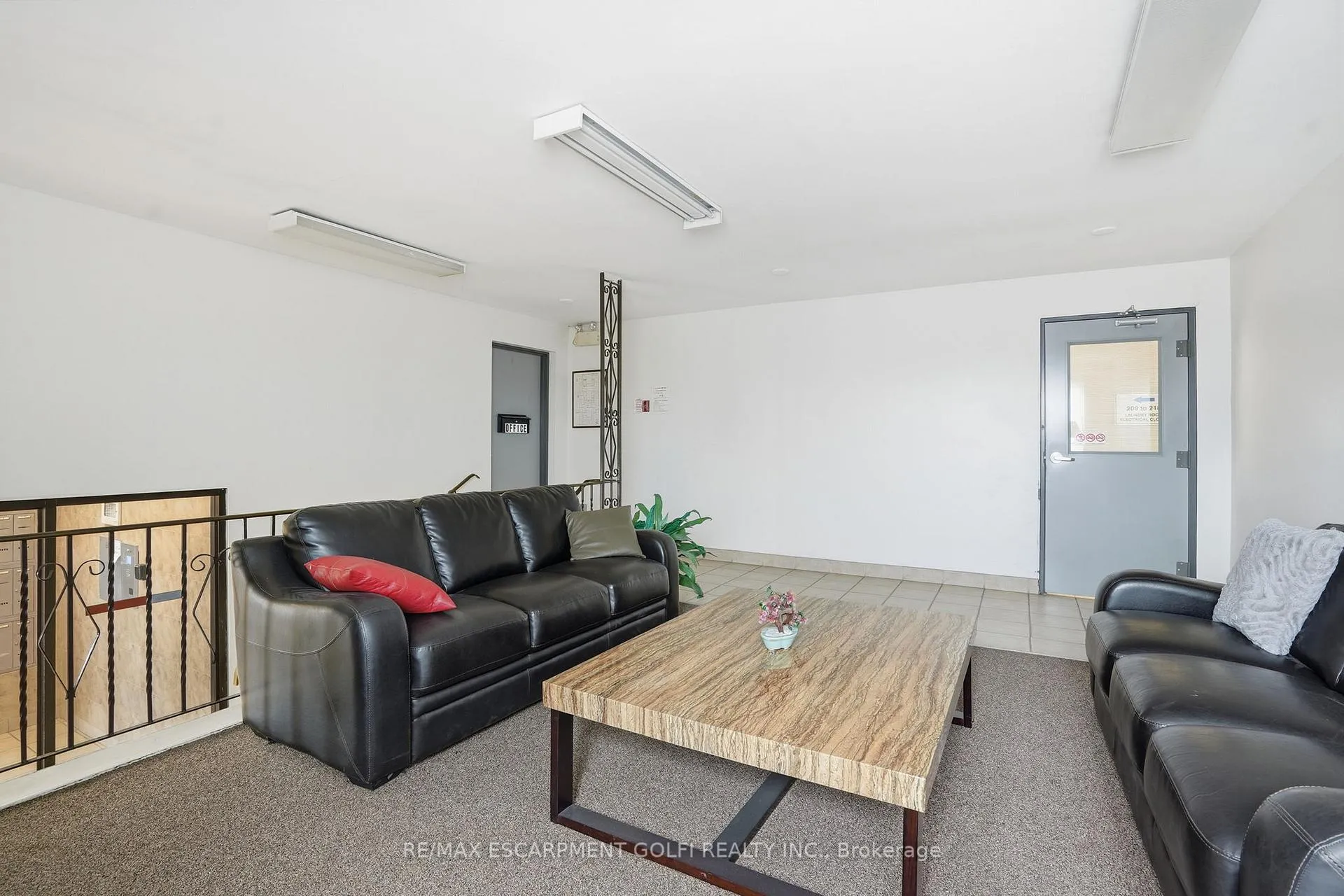 Photo 24 of Unit 108, 242 Oakdale Avenue, St. Catharines, Oakdale — HOMEH