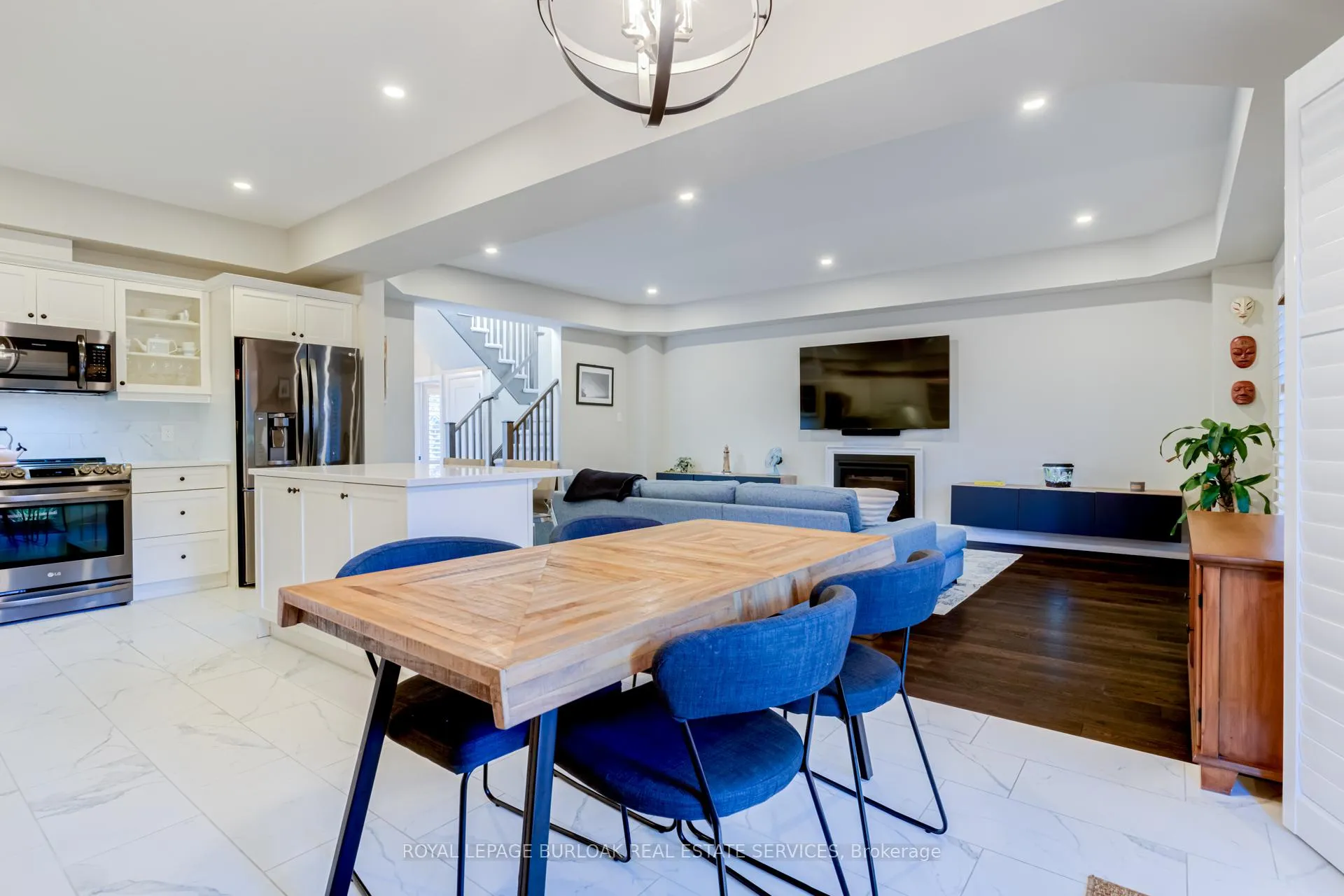 Photo 22 of 13 Clare Avenue, Hamilton, Hamilton Beach — HOMEH