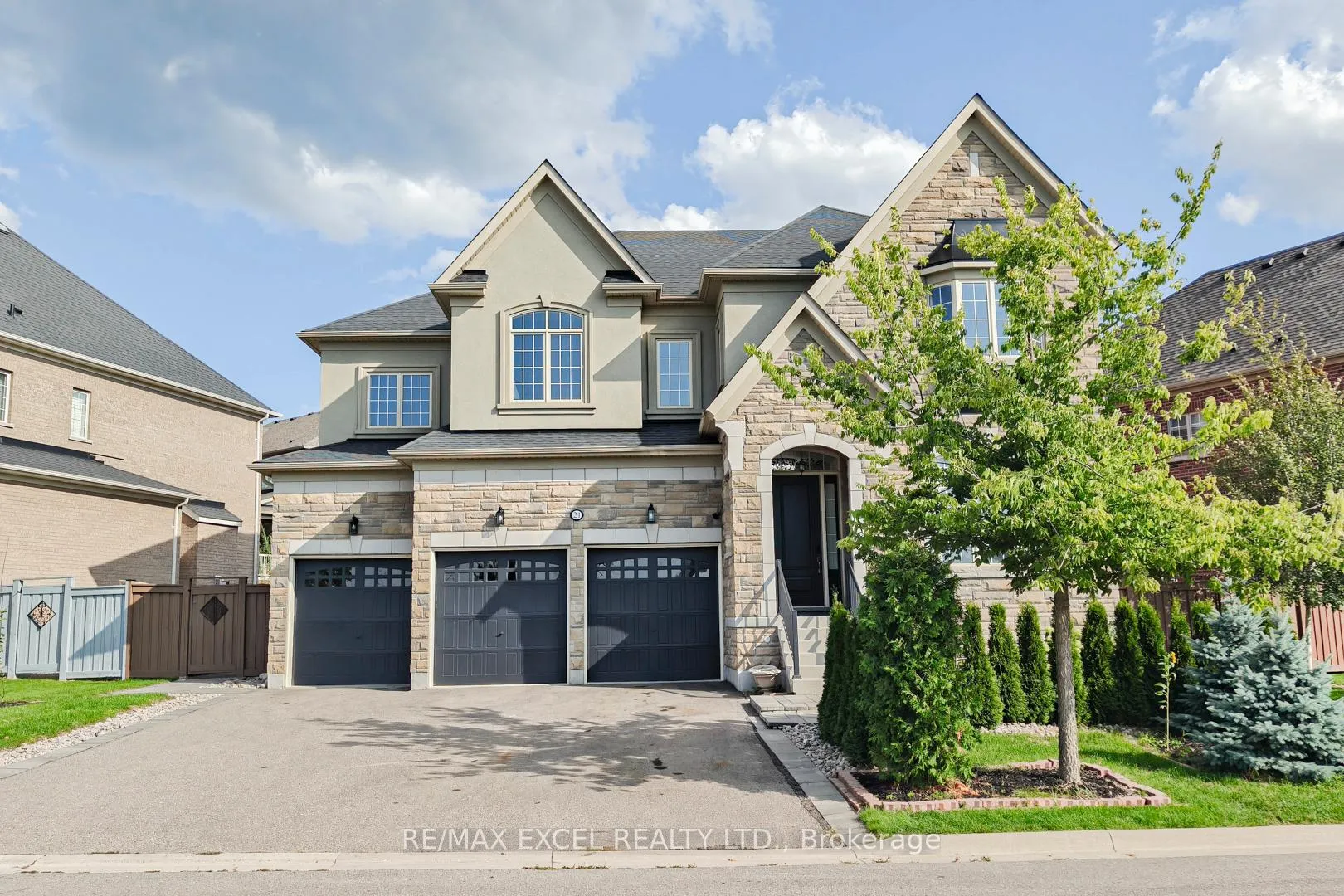 Photo 1 of 21 Paradise Valley Trail, King, Nobleton — HOMEH