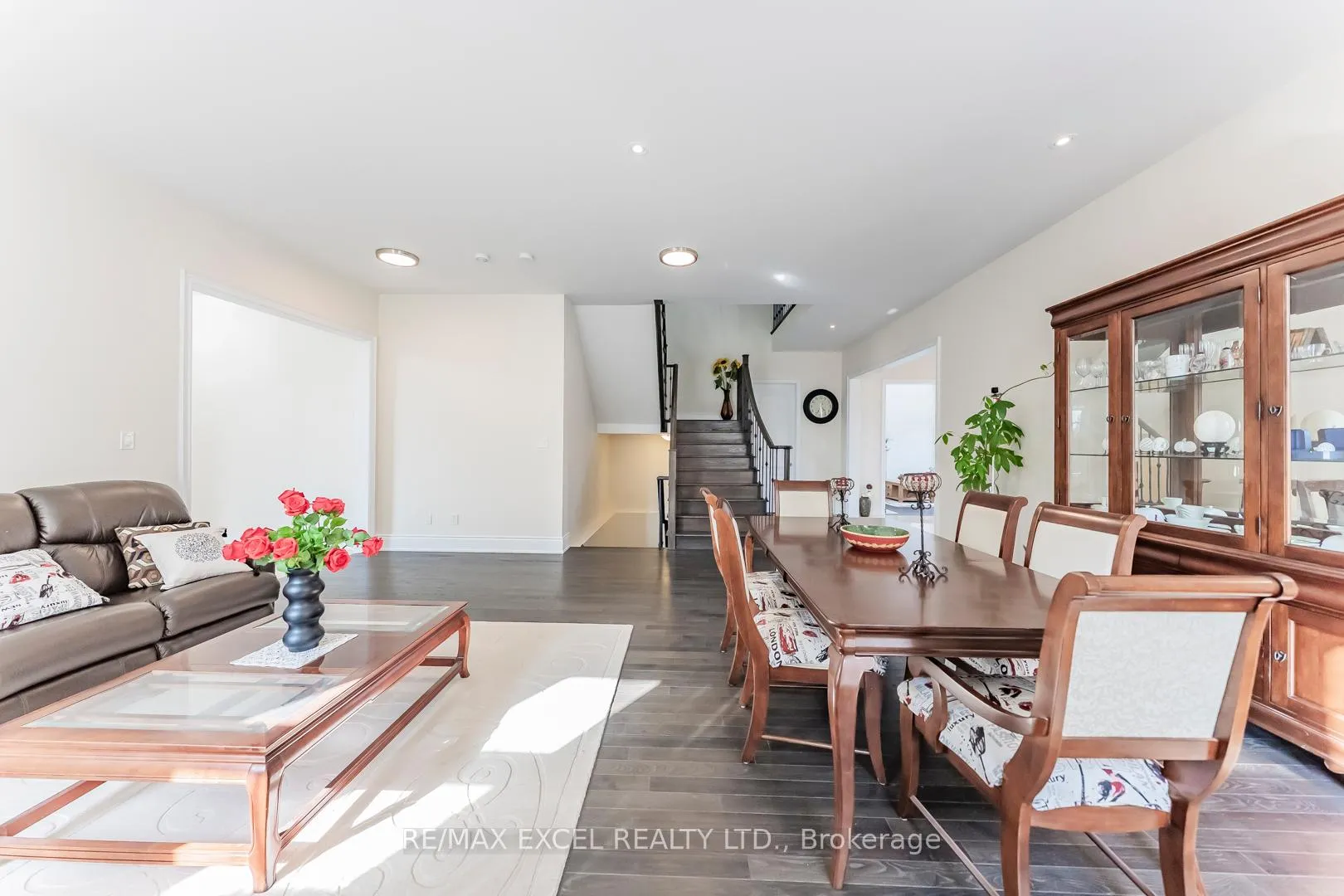 Photo 10 of 21 Paradise Valley Trail, King, Nobleton — HOMEH