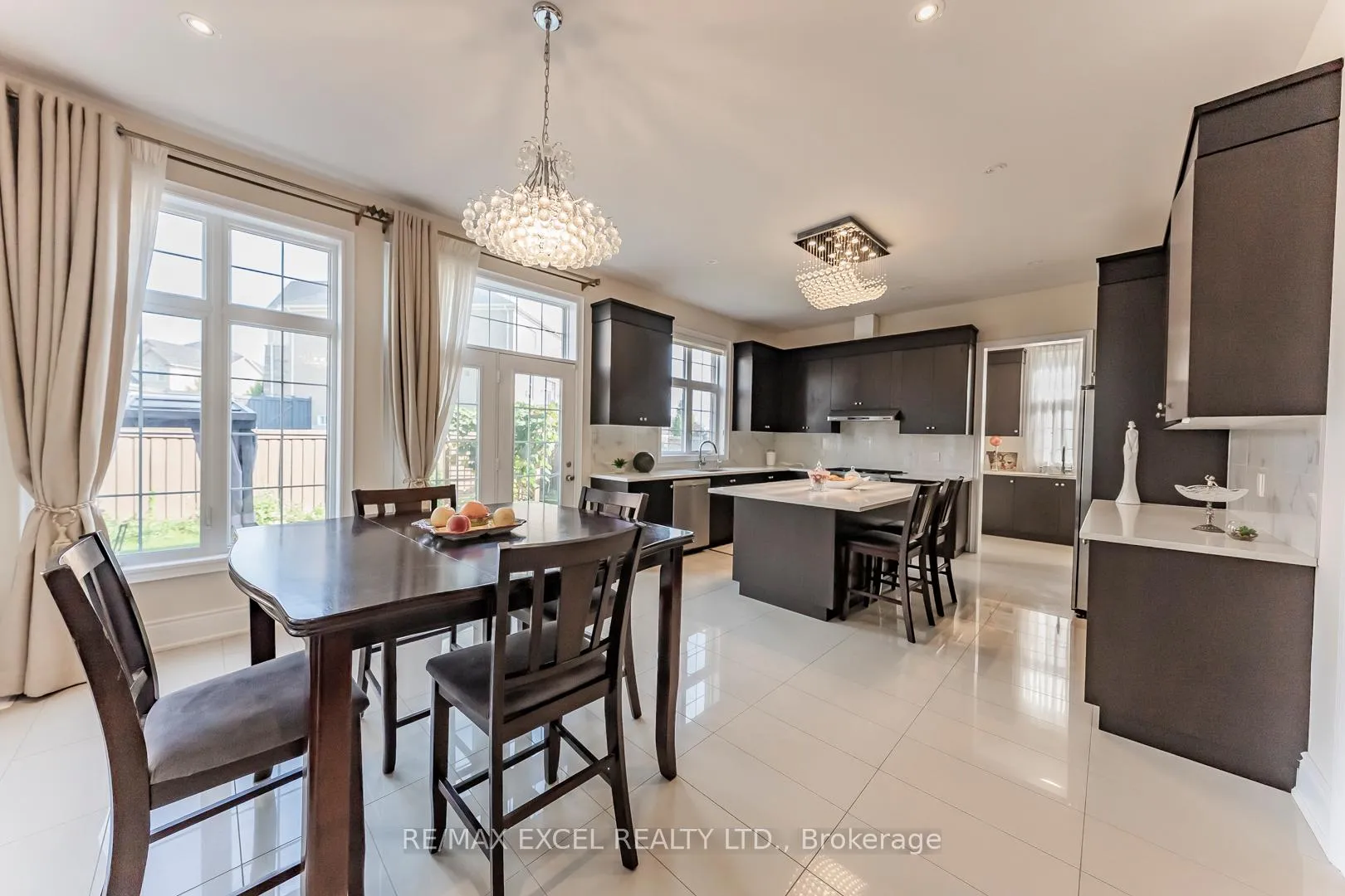 Photo 18 of 21 Paradise Valley Trail, King, Nobleton — HOMEH