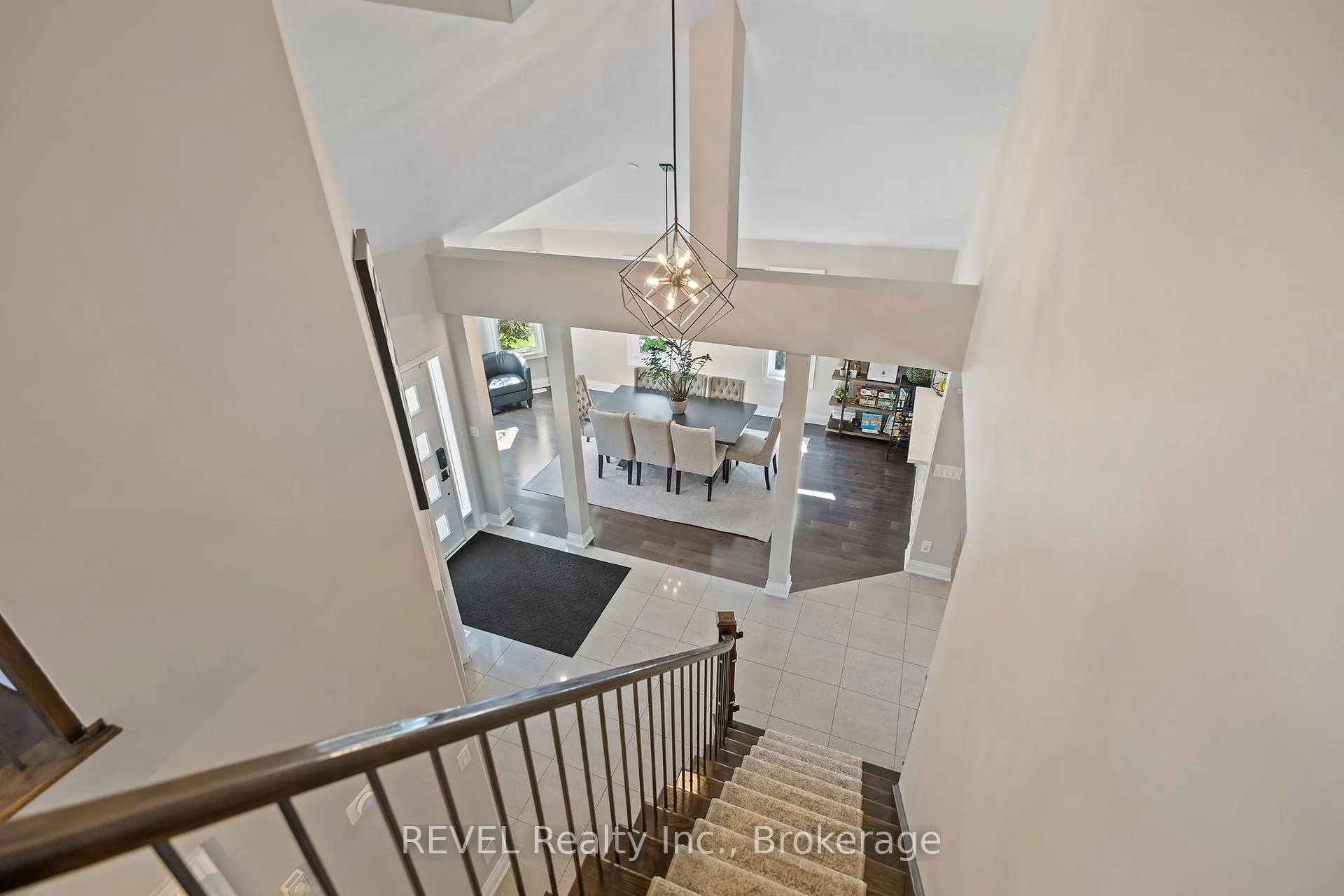 Photo 23 of 35 Agincourt Crescent, St. Catharines, Rykert/Vansickle — HOMEH
