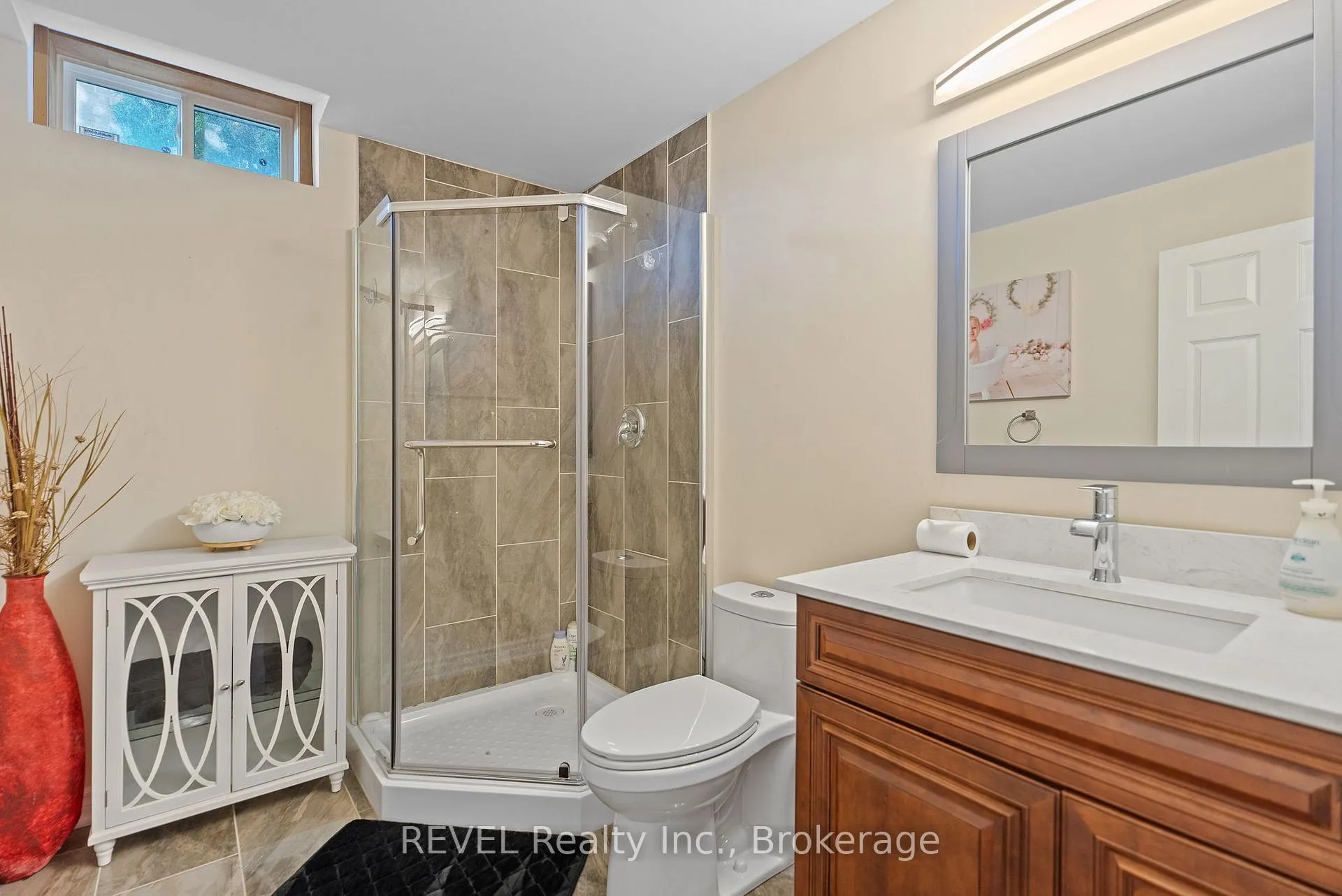 Photo 35 of 35 Agincourt Crescent, St. Catharines, Rykert/Vansickle — HOMEH