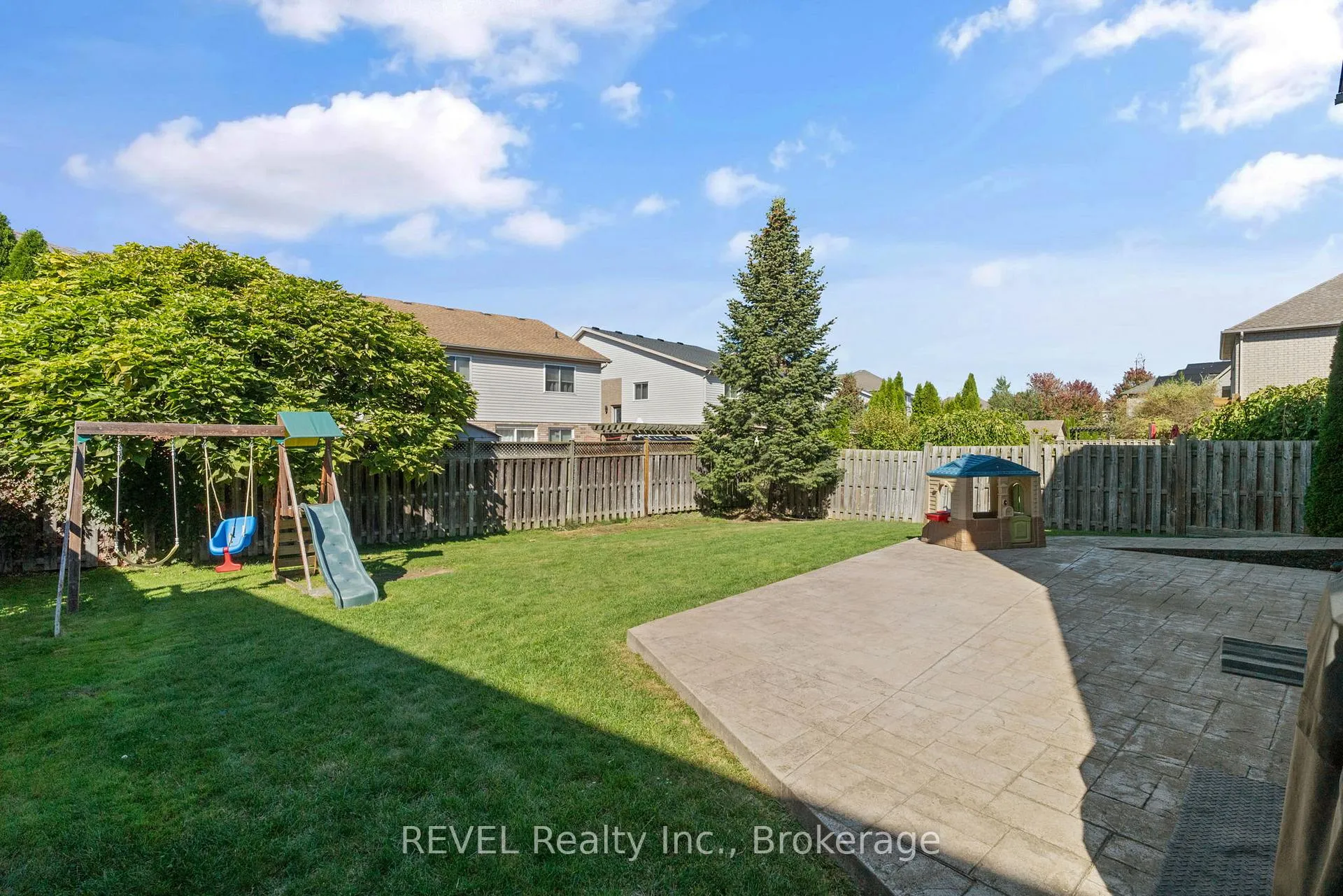 Photo 41 of 35 Agincourt Crescent, St. Catharines, Rykert/Vansickle — HOMEH
