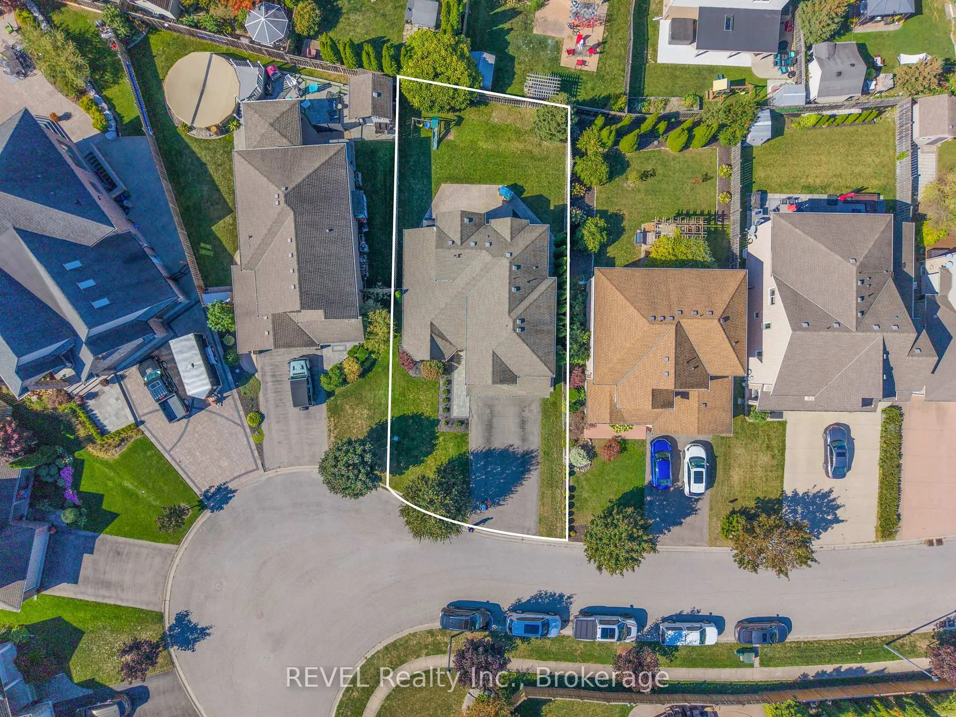 Photo 42 of 35 Agincourt Crescent, St. Catharines, Rykert/Vansickle — HOMEH