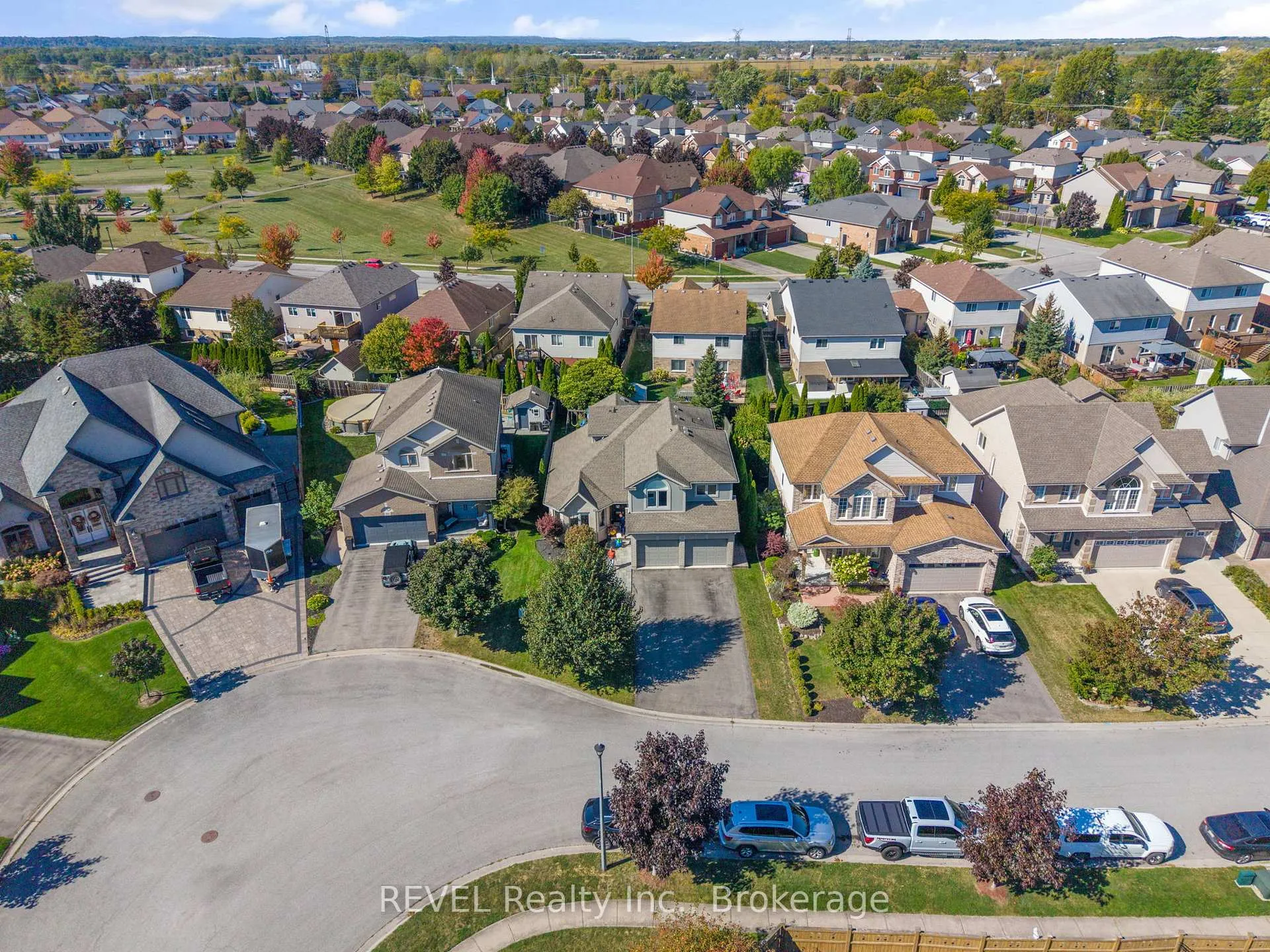 Photo 43 of 35 Agincourt Crescent, St. Catharines, Rykert/Vansickle — HOMEH