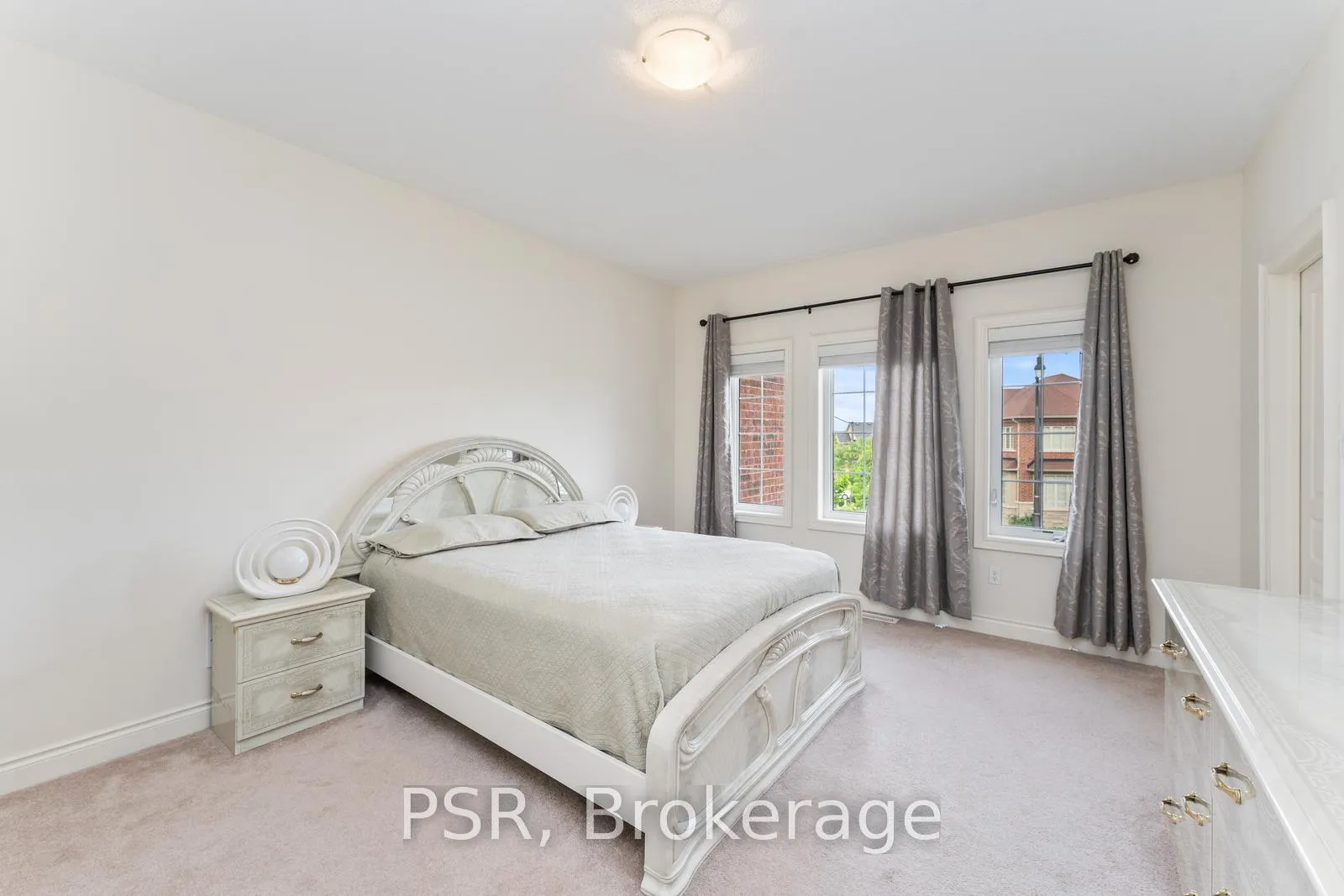 Photo 19 of 12 Danfield Court, Brampton, Credit Valley — HOMEH