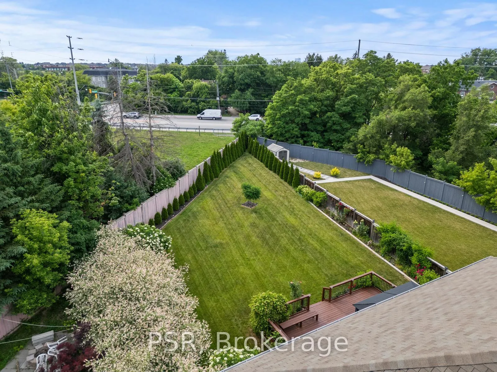 Photo 32 of 12 Danfield Court, Brampton, Credit Valley — HOMEH