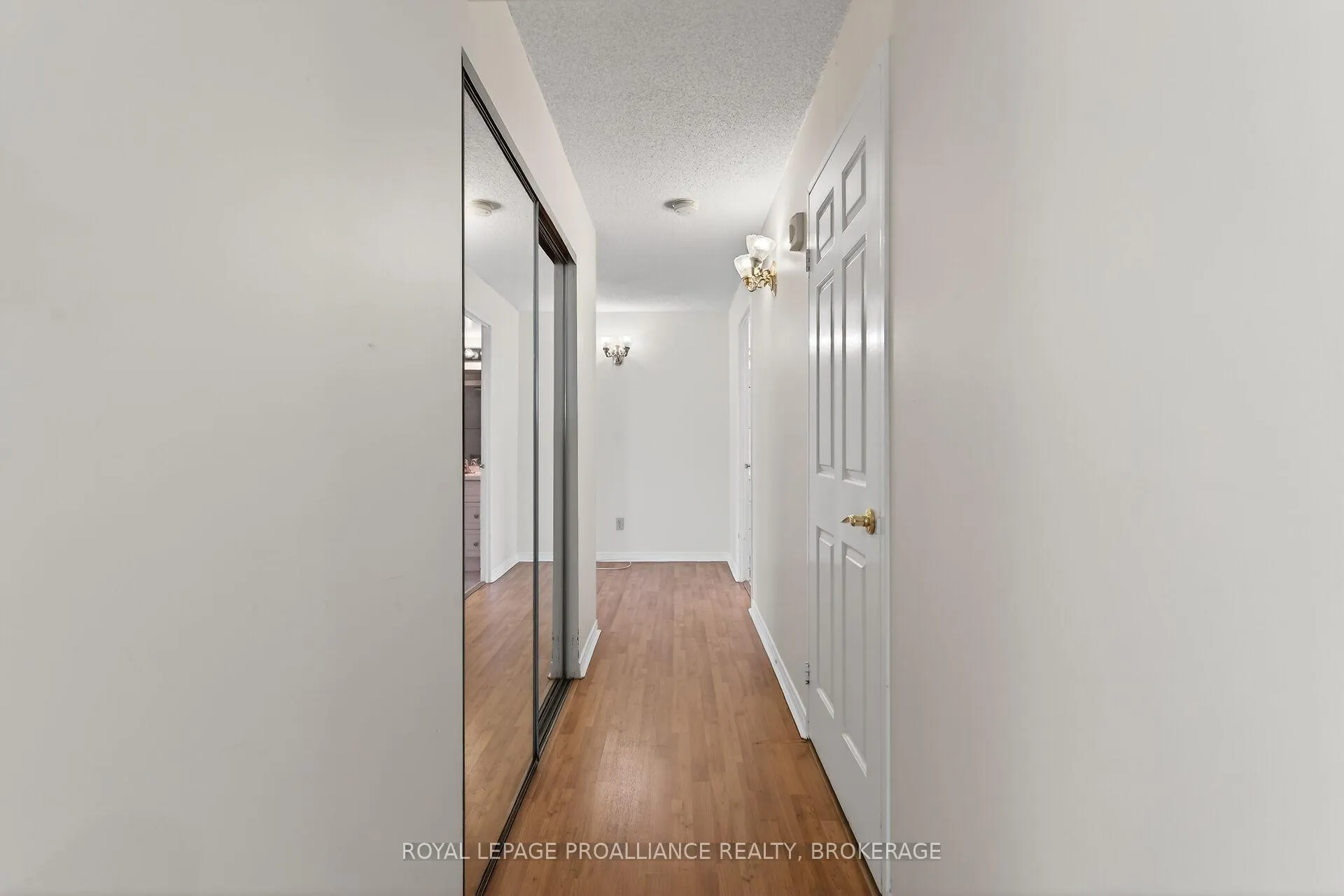 Photo 13 of Unit 306, 257 Bath Road, Kingston, West of Sir John A. Blvd — HOMEH