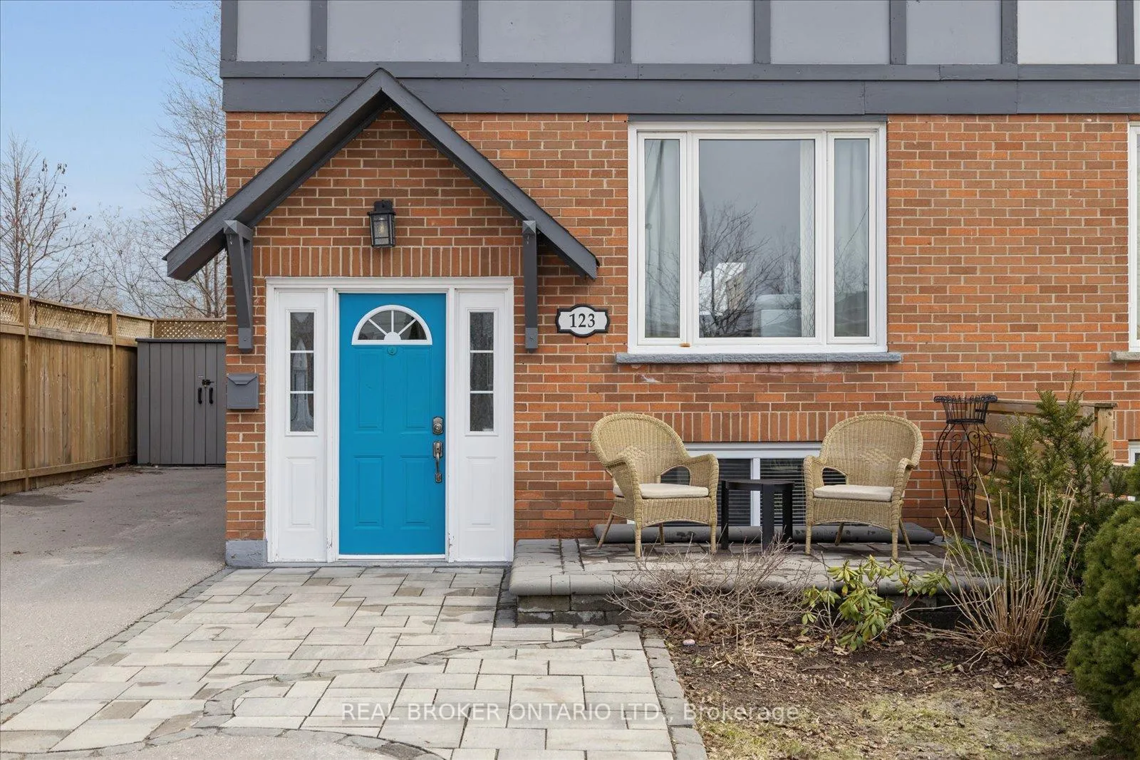 Photo 3 of 123 Vancouver Street, Oshawa, Vanier — HOMEH