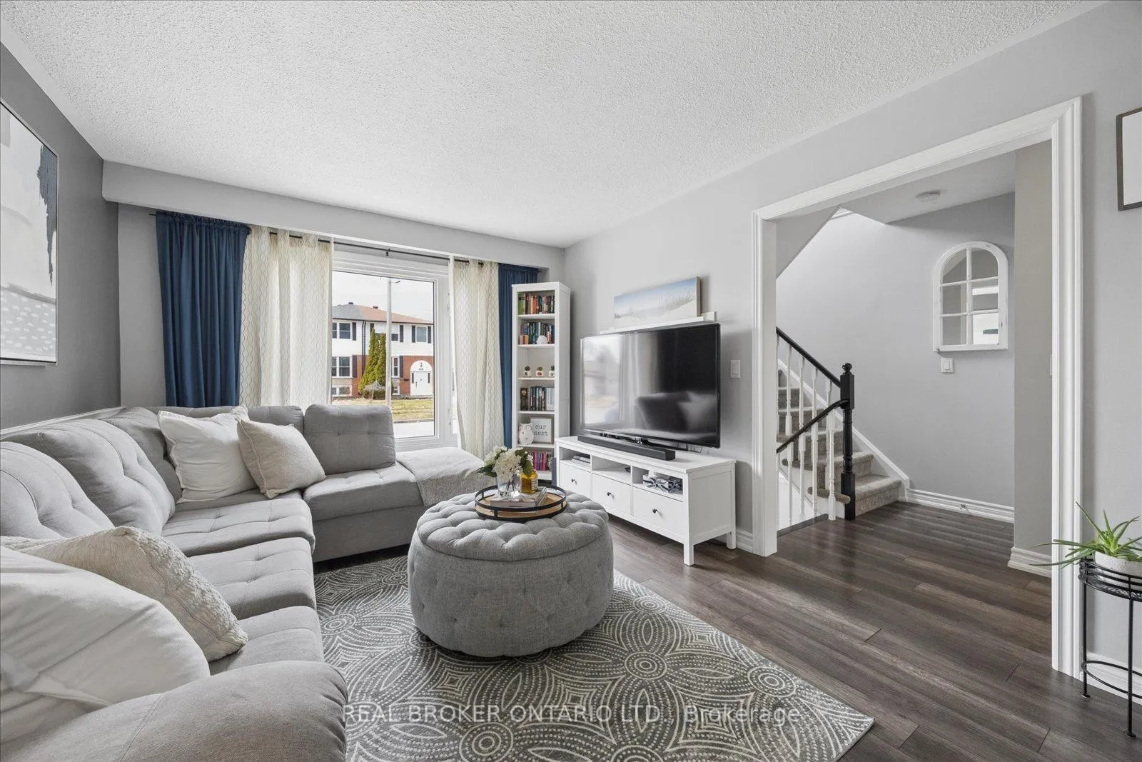 Photo 7 of 123 Vancouver Street, Oshawa, Vanier — HOMEH