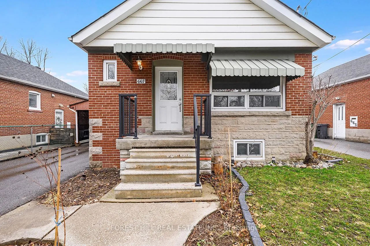 Front of 667 Pharmacy Avenue
