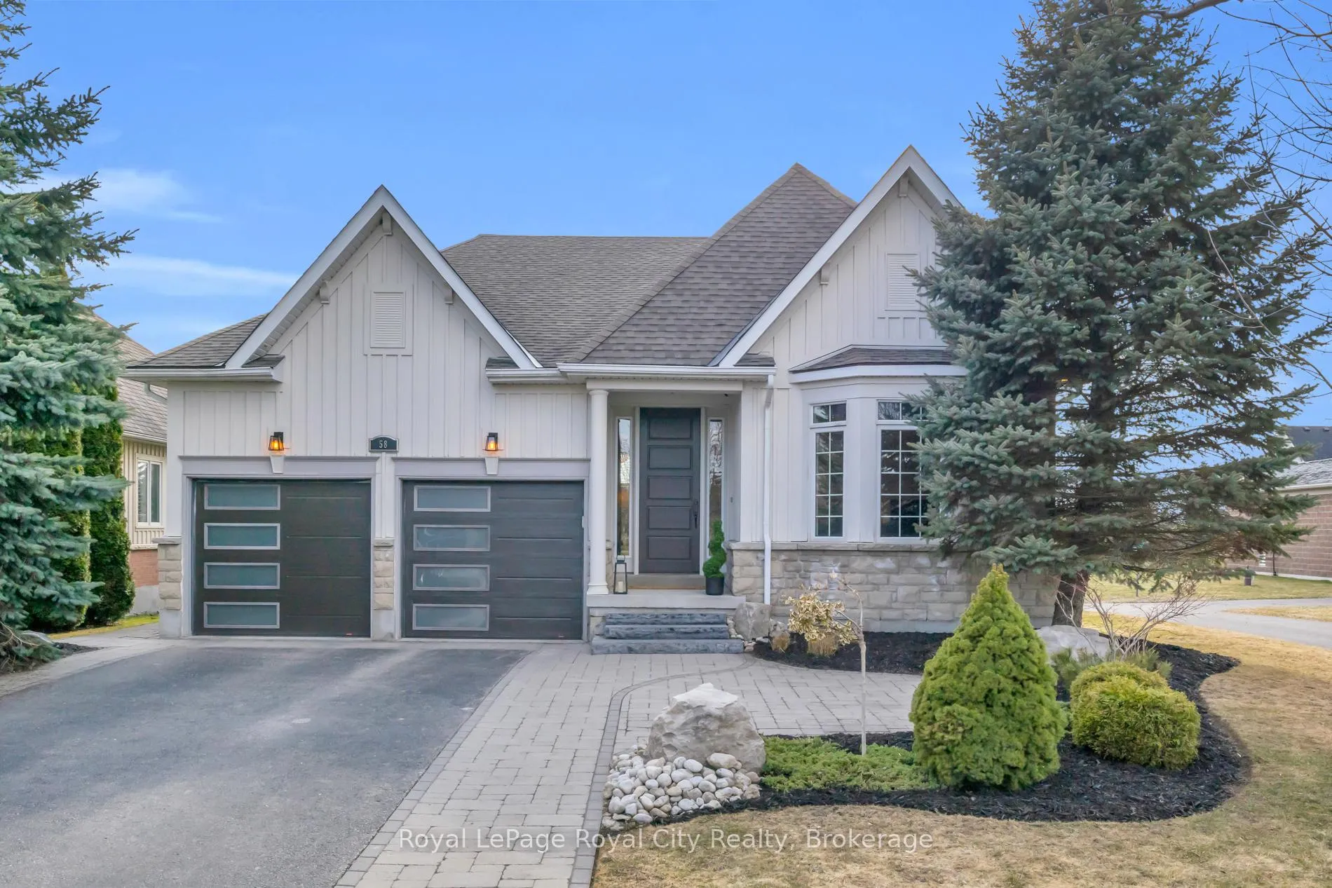 Photo 1 of 58 Aberfoyle Mill Crescent, Puslinch, Aberfoyle — HOMEH