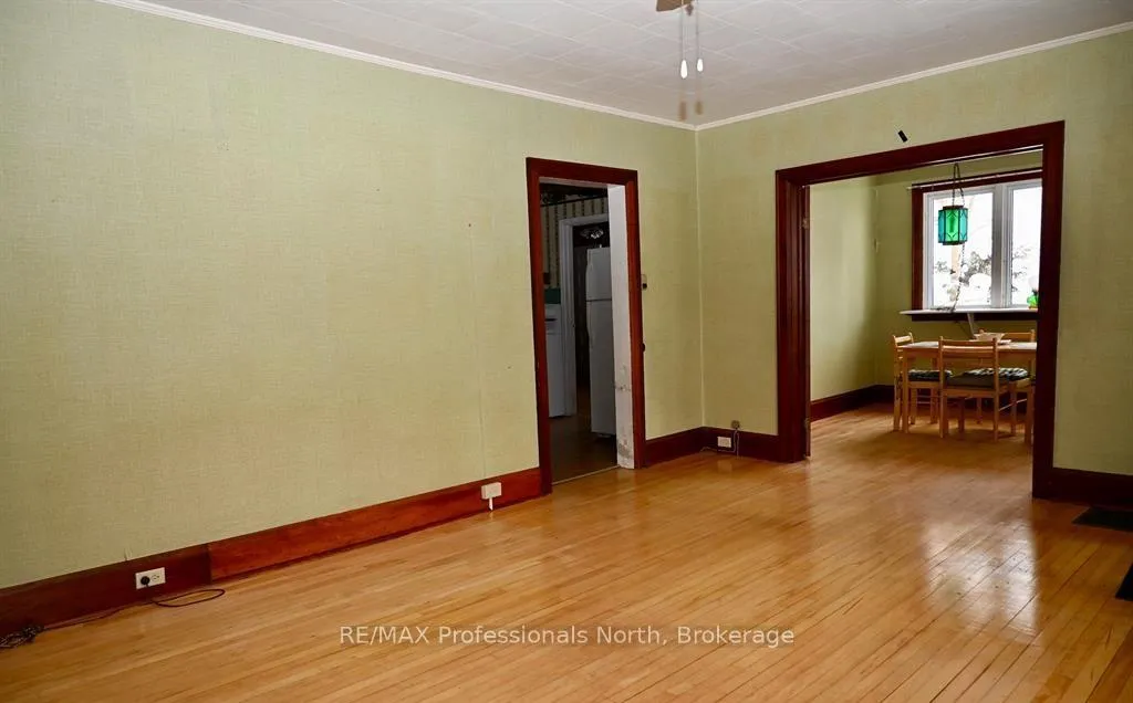 Photo 13 of 330 John Street S, Gravenhurst, Muskoka (S) — HOMEH