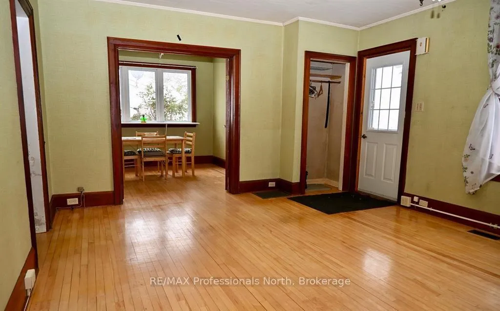 Photo 15 of 330 John Street S, Gravenhurst, Muskoka (S) — HOMEH
