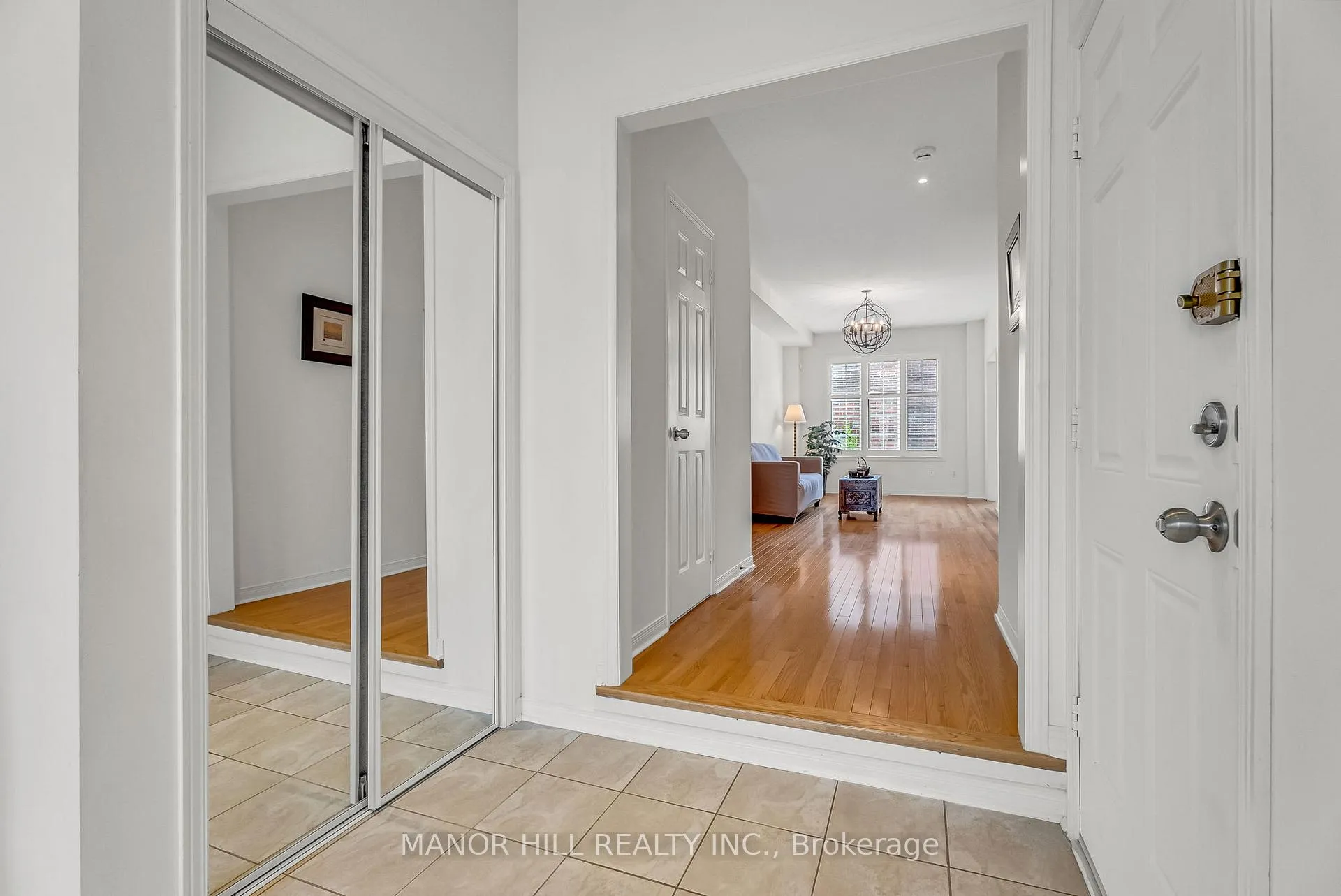 Photo 3 of 58 Big Hill Crescent, Vaughan, Patterson — HOMEH